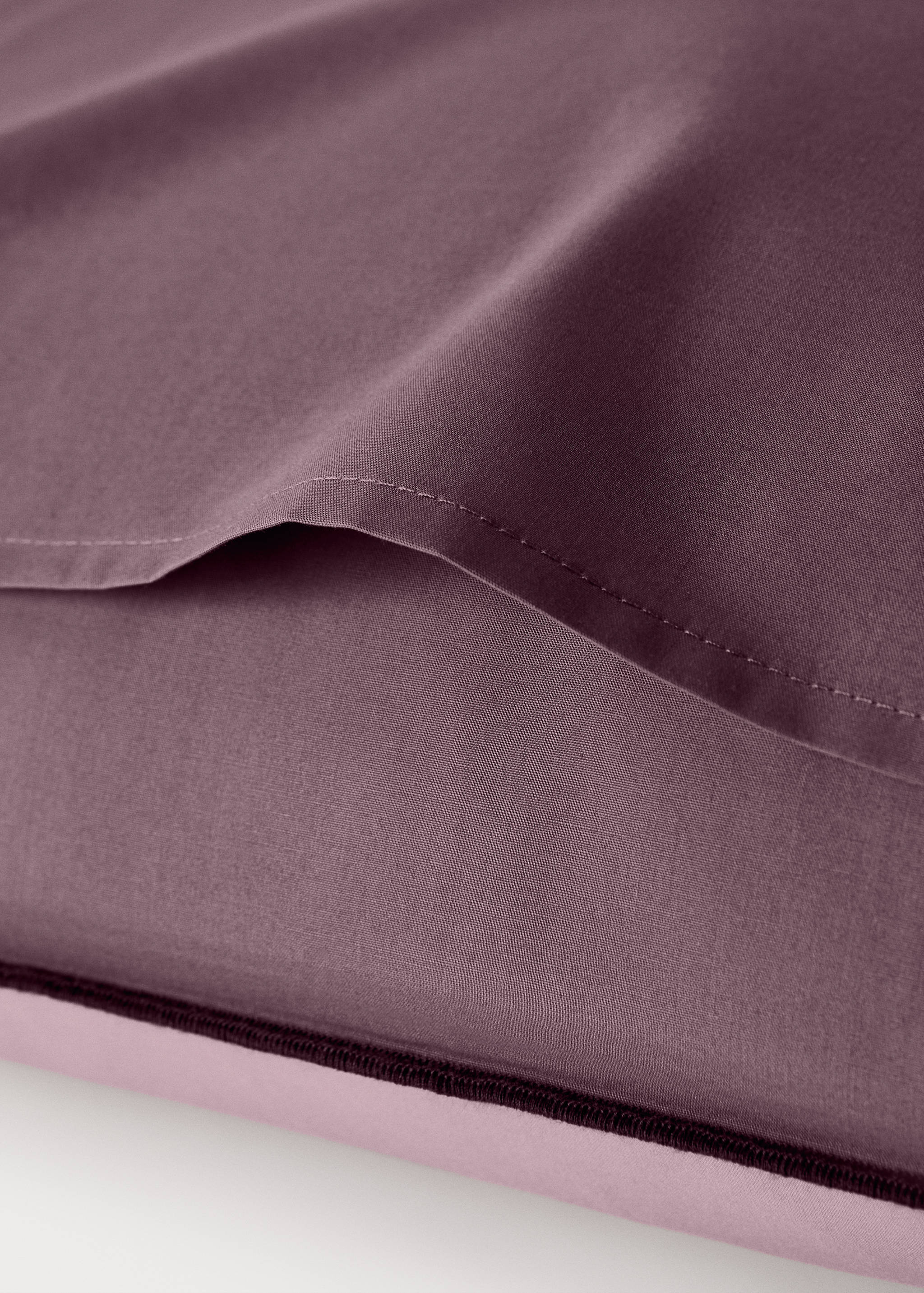 Two 200-thread count percale cotton pillowcases with contrasting overlock 50x75 cm - Details of the article 3