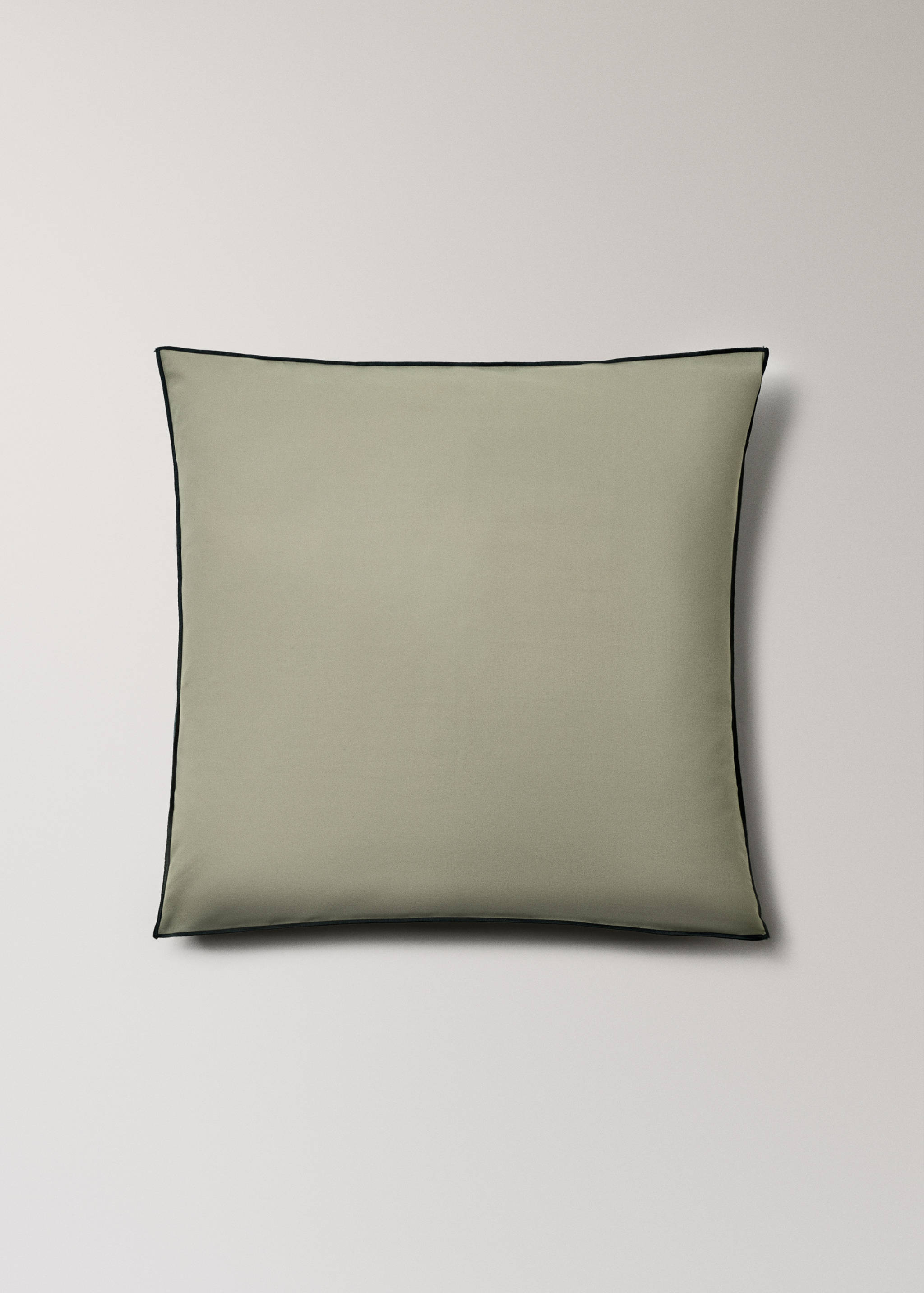 Two 200-thread count percale cotton pillowcases with contrasting overlock 60x60 cm - Article without model