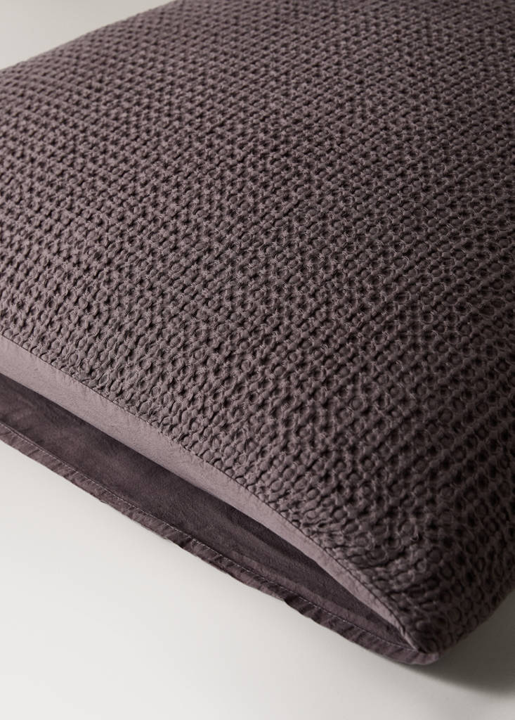 Two cotton waffle percale pillowcases 50x75 cm — Blackberry