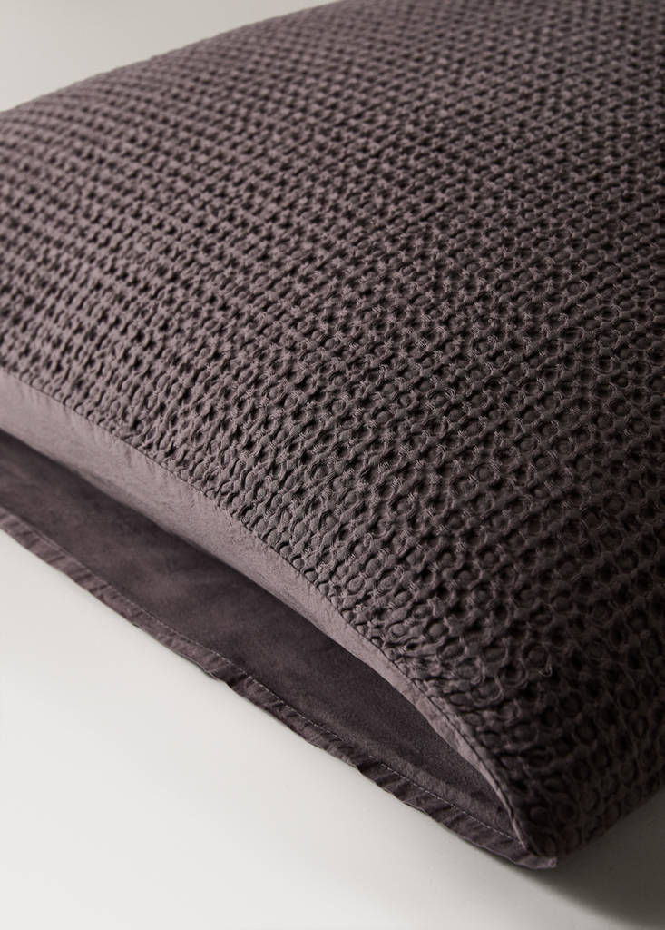 Two cotton waffle percale pillowcases 60x60 cm — Blackberry