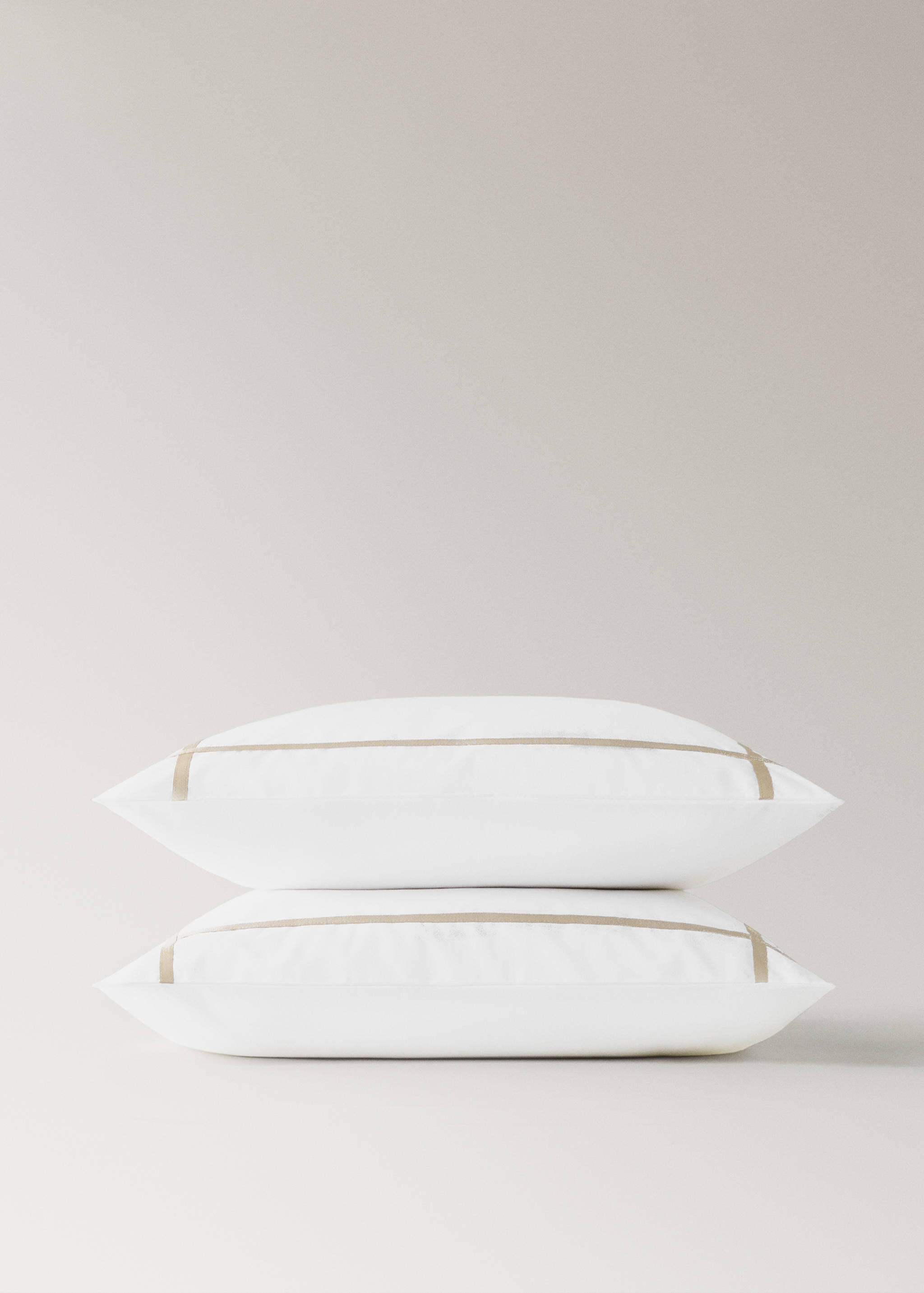 Due federe percalle di cotone 200 fili 60x60 cm - Dettaglio dell'articolo 1