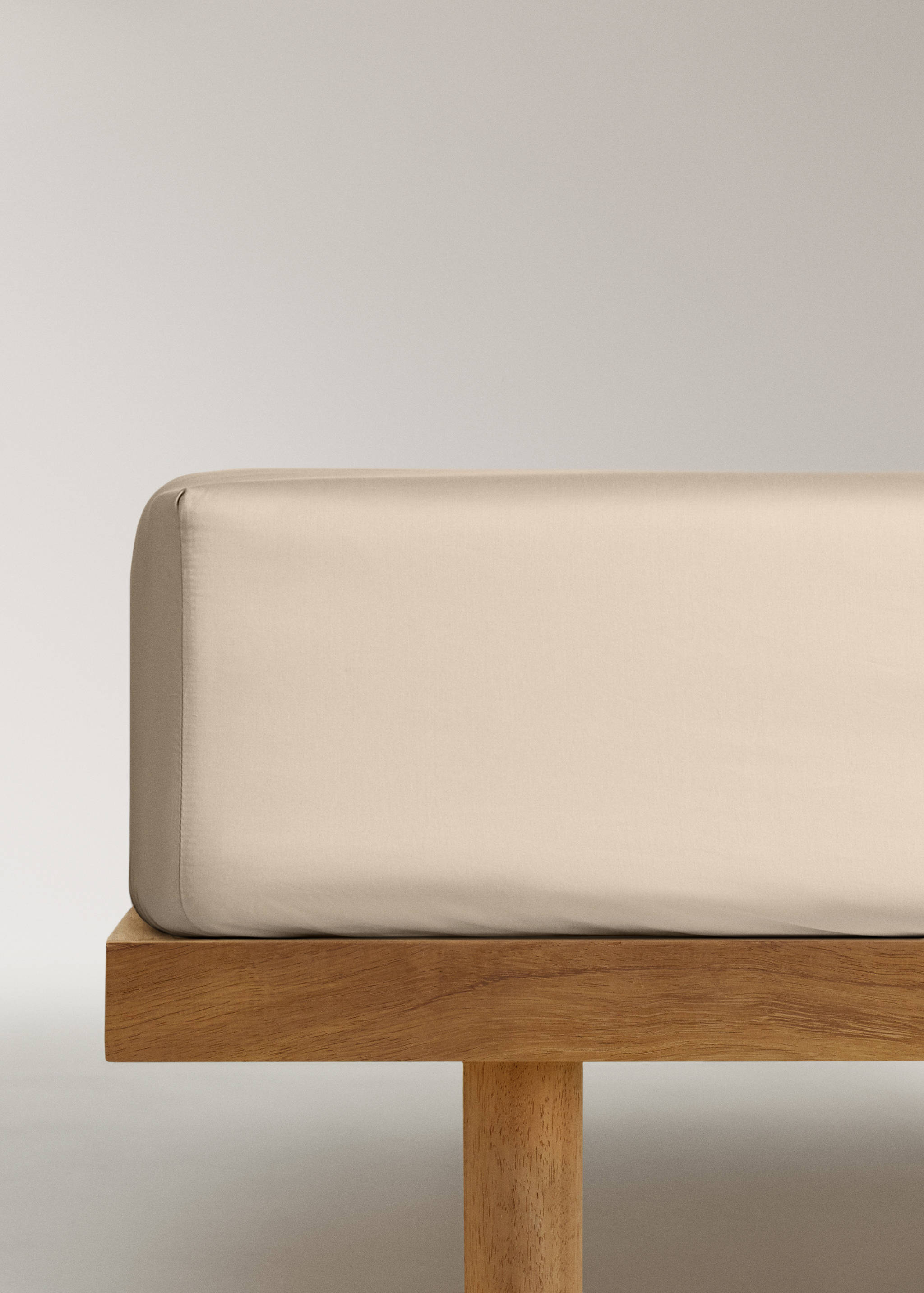 600 threads washed cotton fitted sheet King bed - Article without model