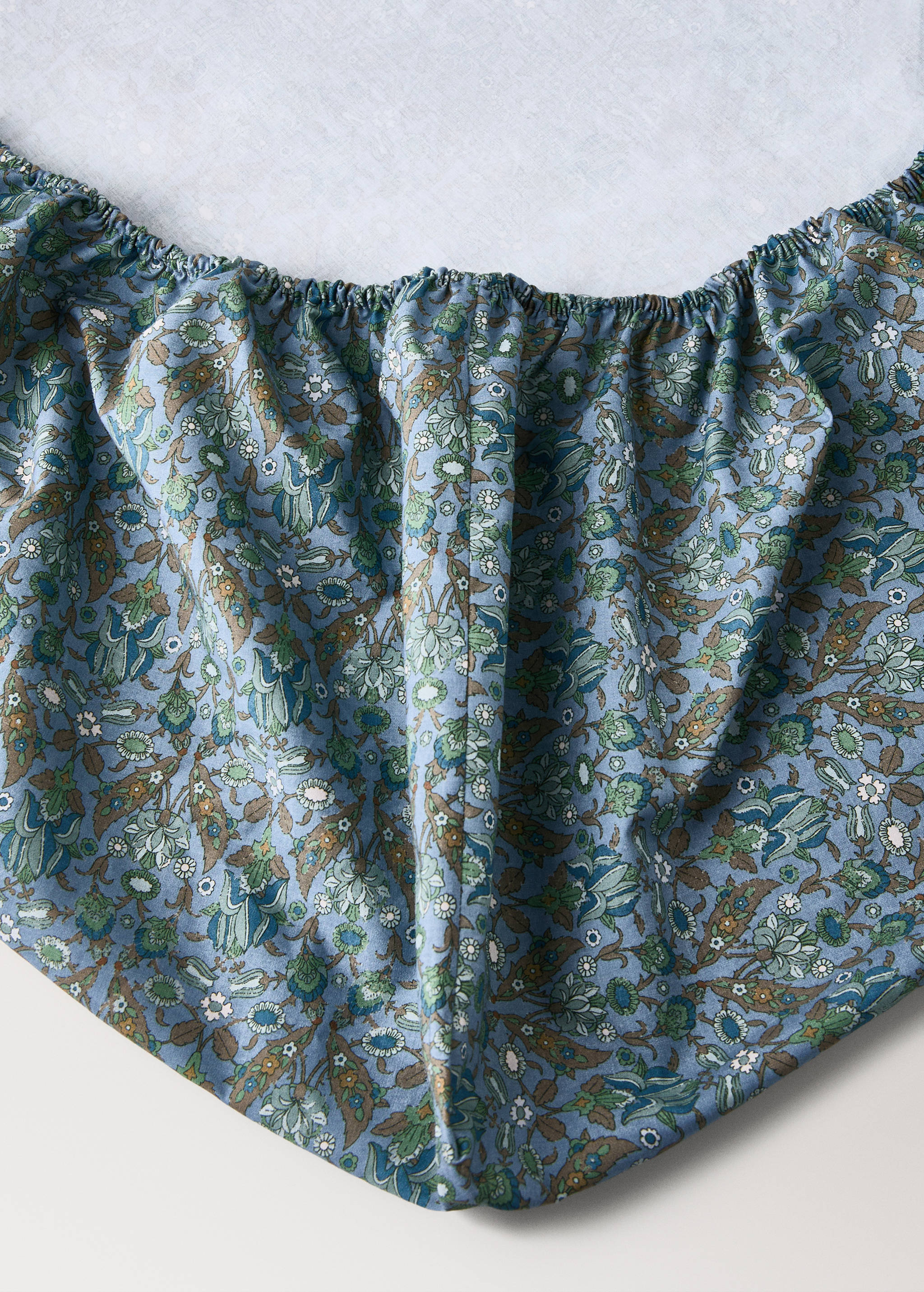 Children's percale cotton fitted sheet with small floral print for 90 cm bed - Details of the article 1