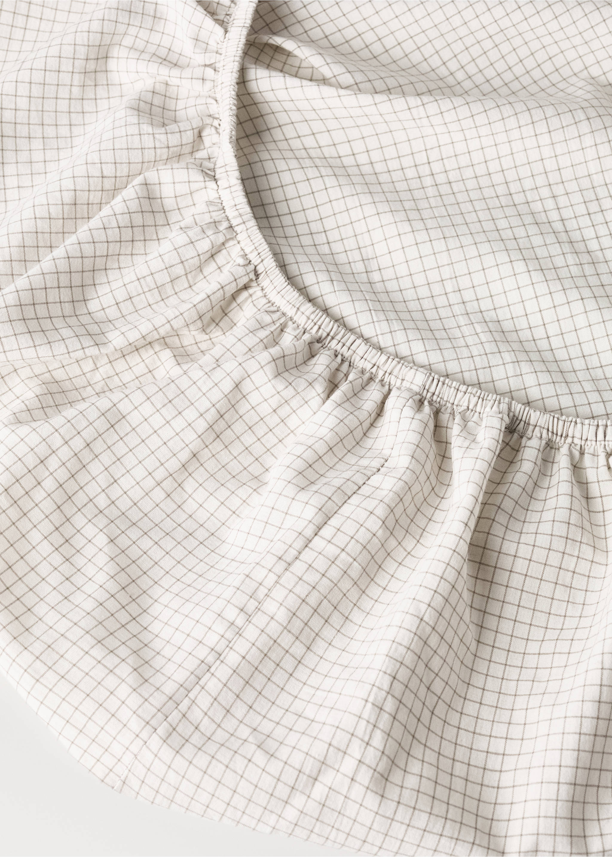 Cotton yarn-dyed fitted sheet for children's 90 cm bed - Details of the article 1, Ecru. Ref: 17041580-00.