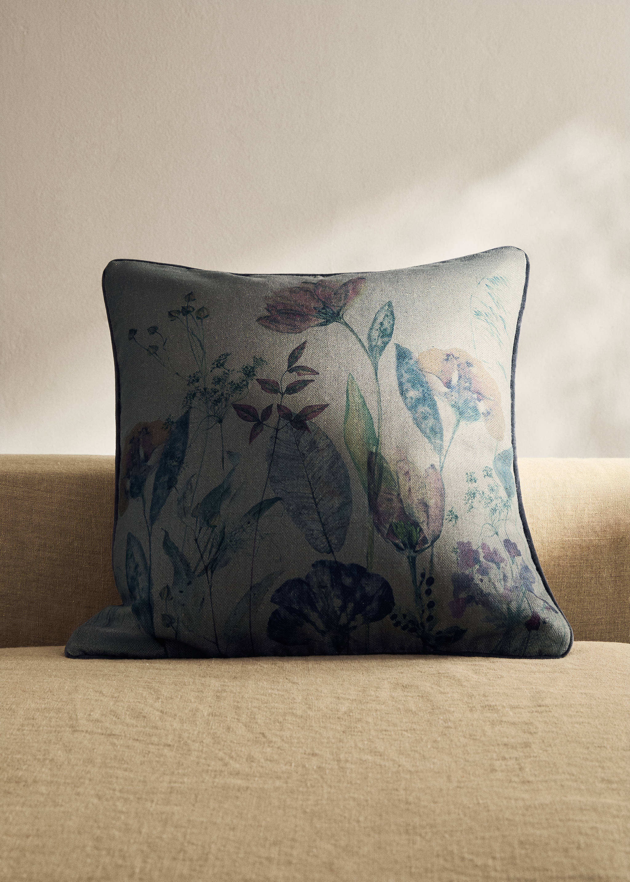 Leinen-Kissenhülle mit Blumenprint 50x50 cm - Allgemeine Ansicht