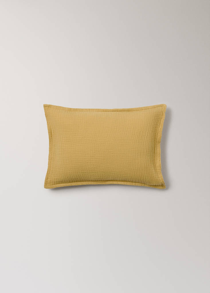 Gauze children's cushion cover 30x40 cm — Yellow