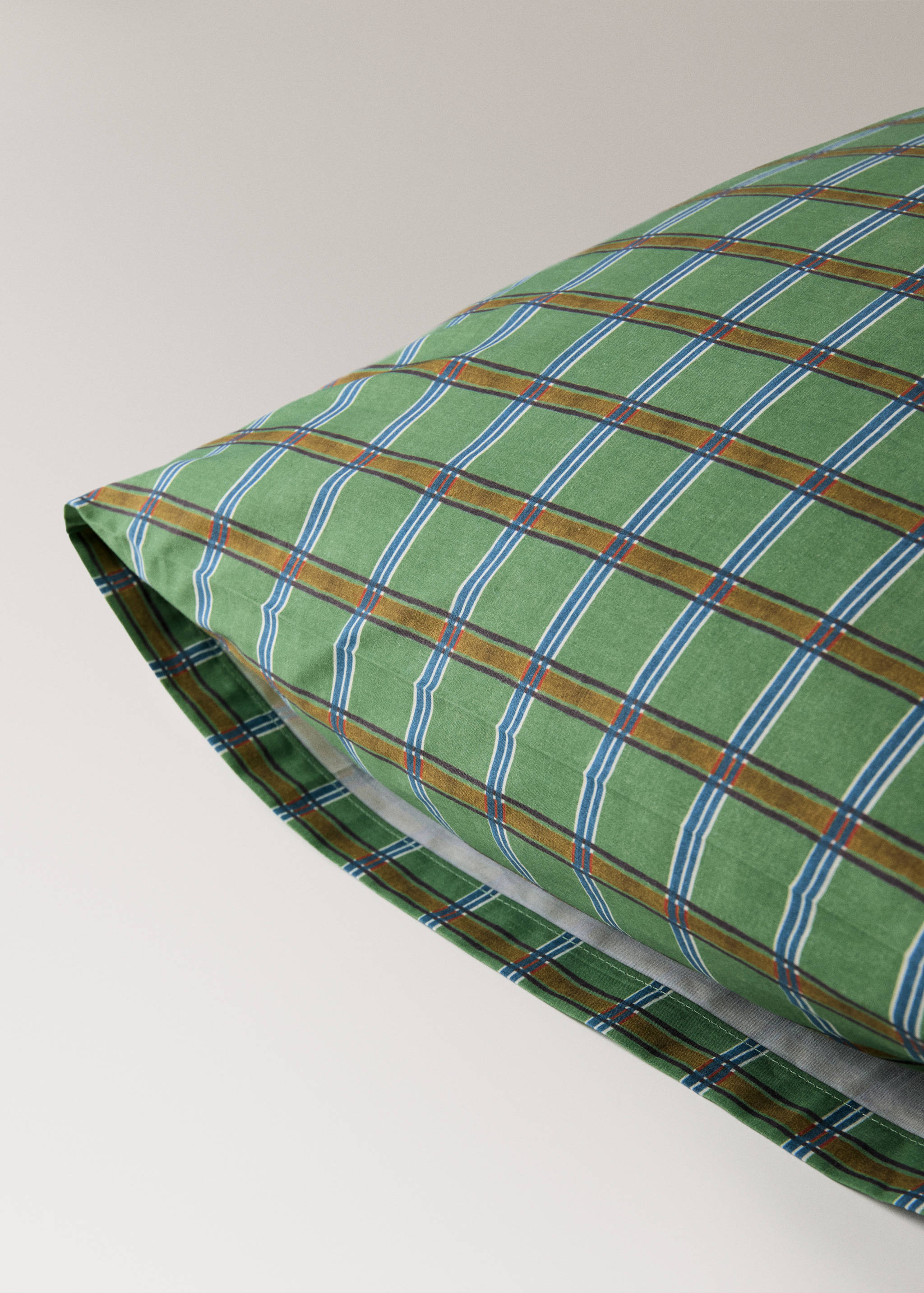 Percale cotton pillowcase with checked print 50x75 cm - Details of the article 2