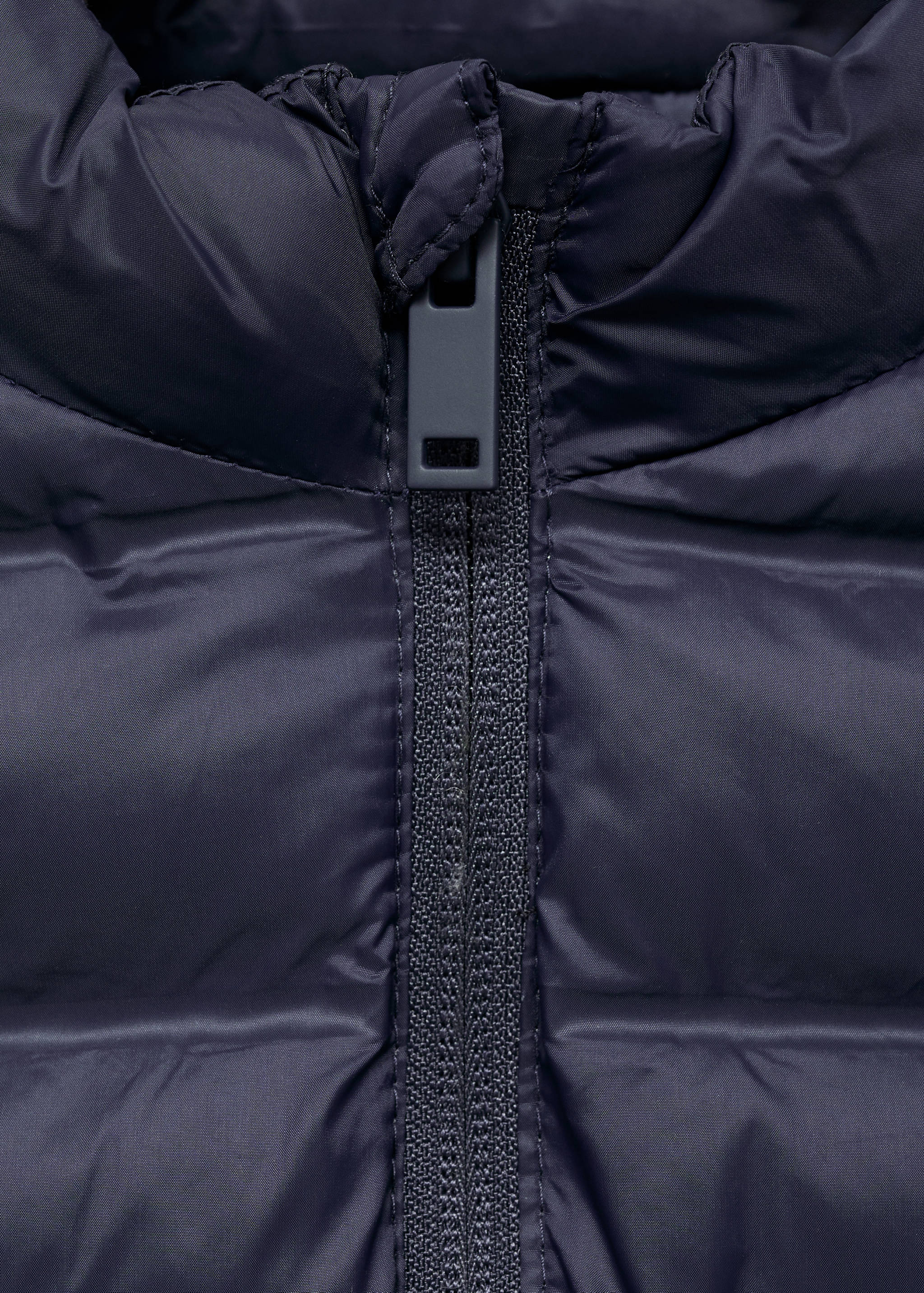 Quilted gilet - Details of the article 8