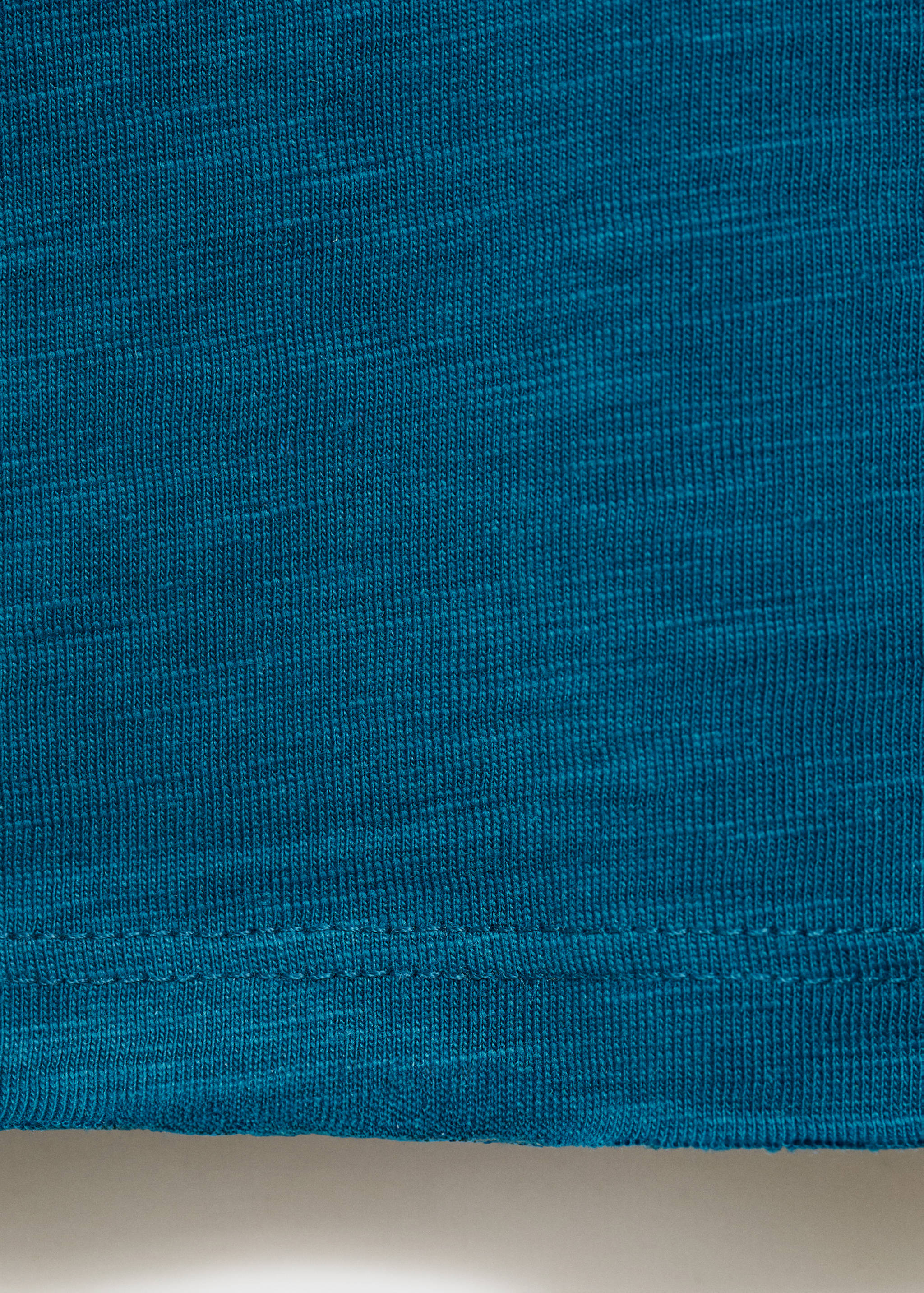 T-shirt with mother-of-pearl button detail - Details of the article 0