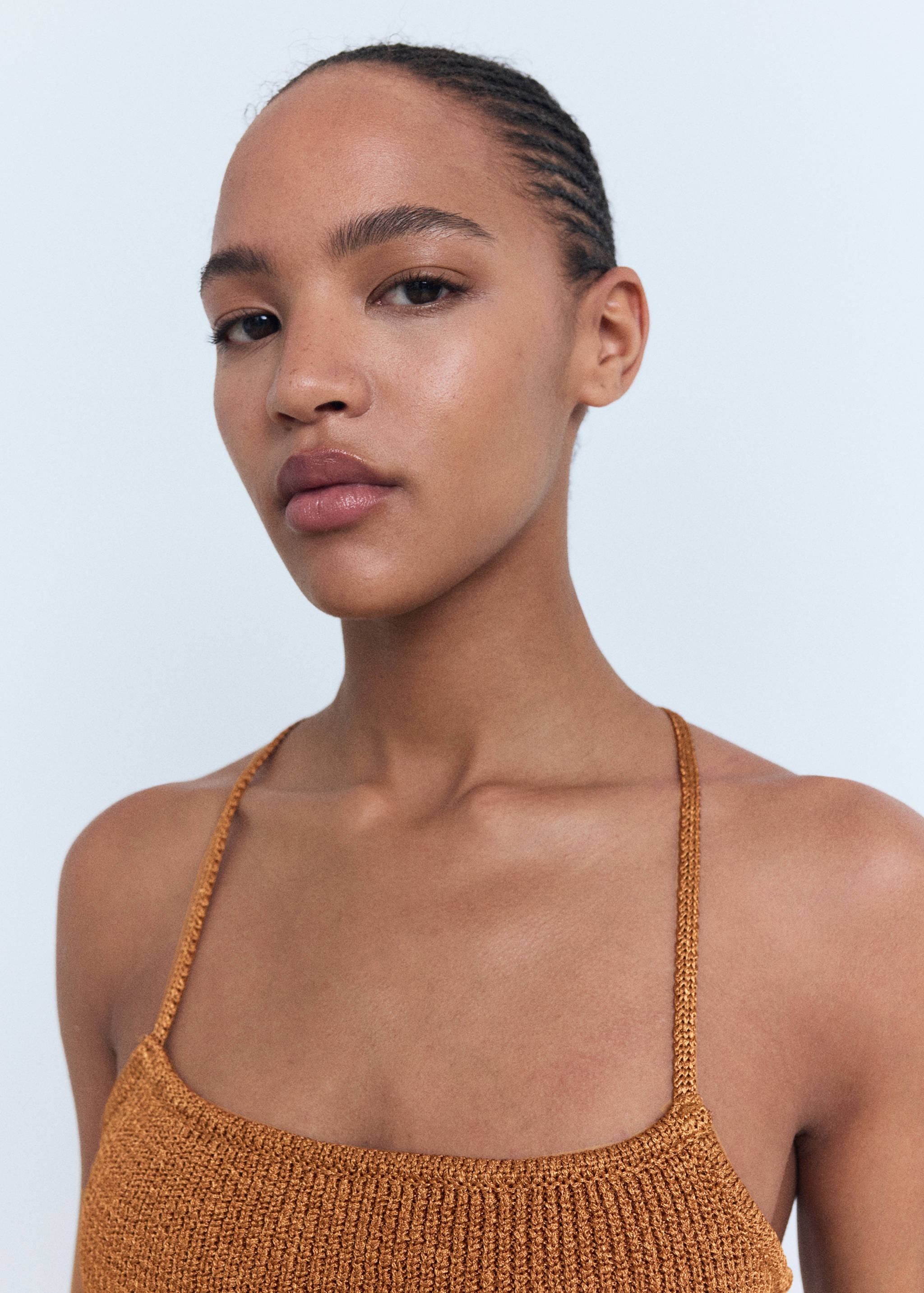 Top tricotat din lurex cu bretele încrucișate la spate - Detaliu al articolului 1