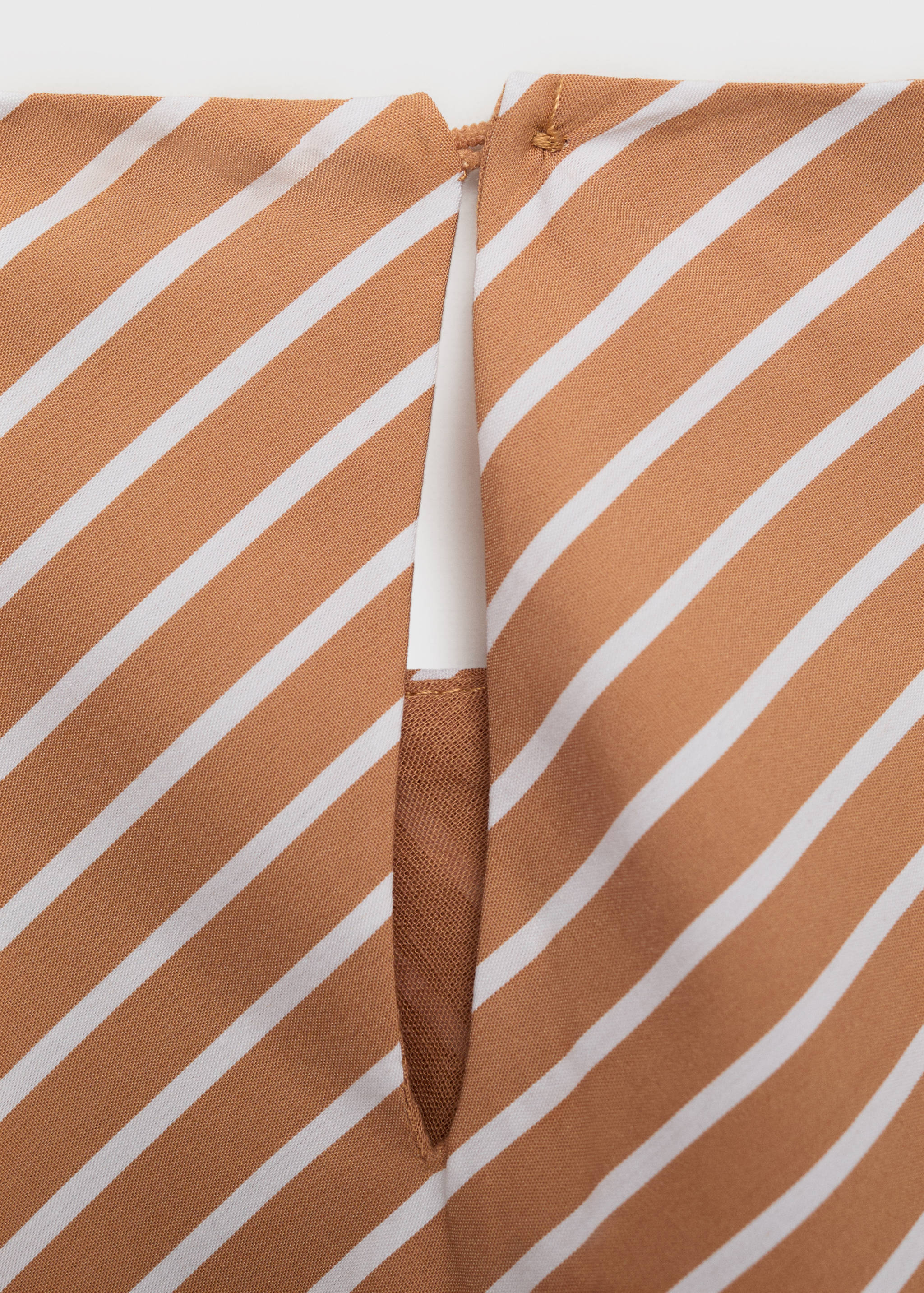 Asymmetrisches Baumwoll-Top mit Streifen - Detail des Artikels 0