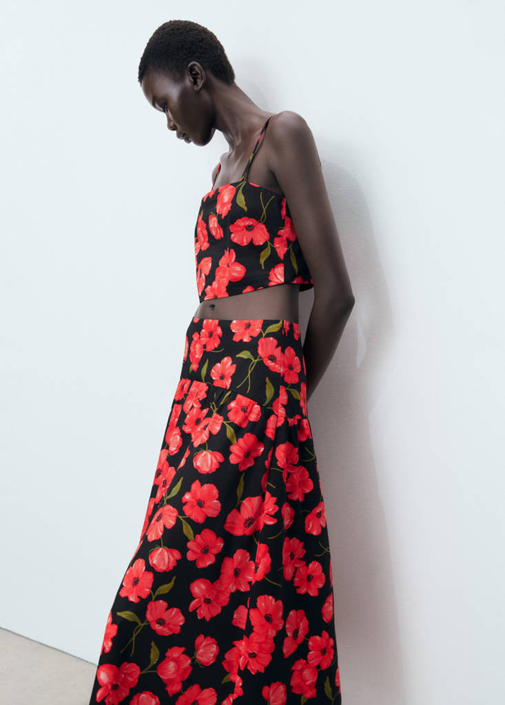 Floral-print flared skirt — Black