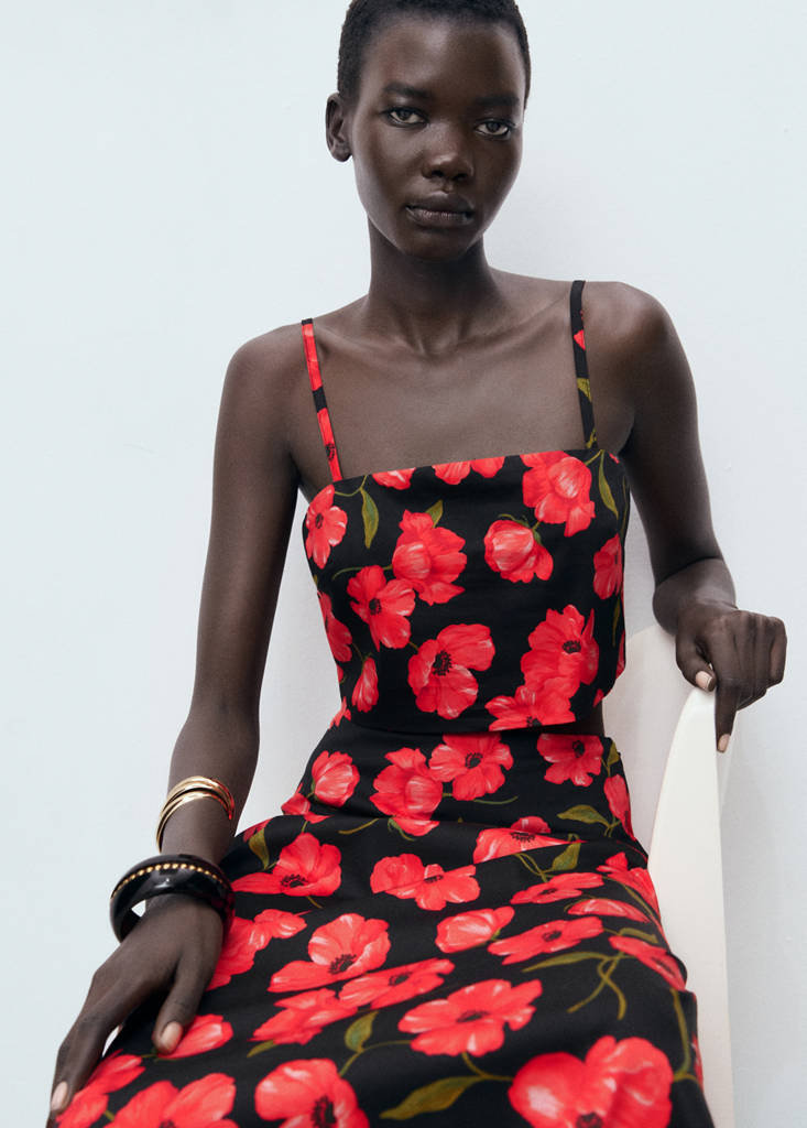 Floral-print flared skirt — Black
