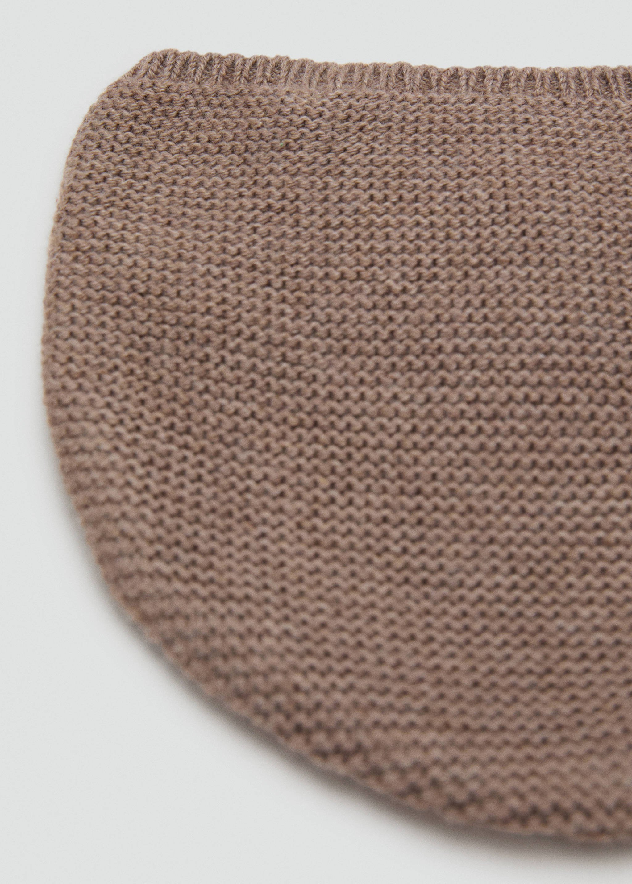 Knitted bonnet - Details of the article 1