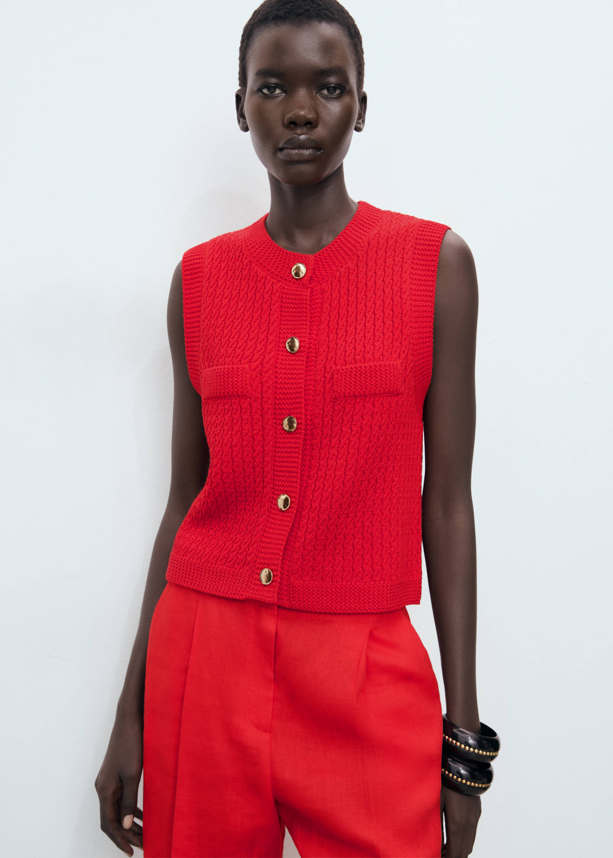 Gilet maille épaisse boutons - Plan moyen