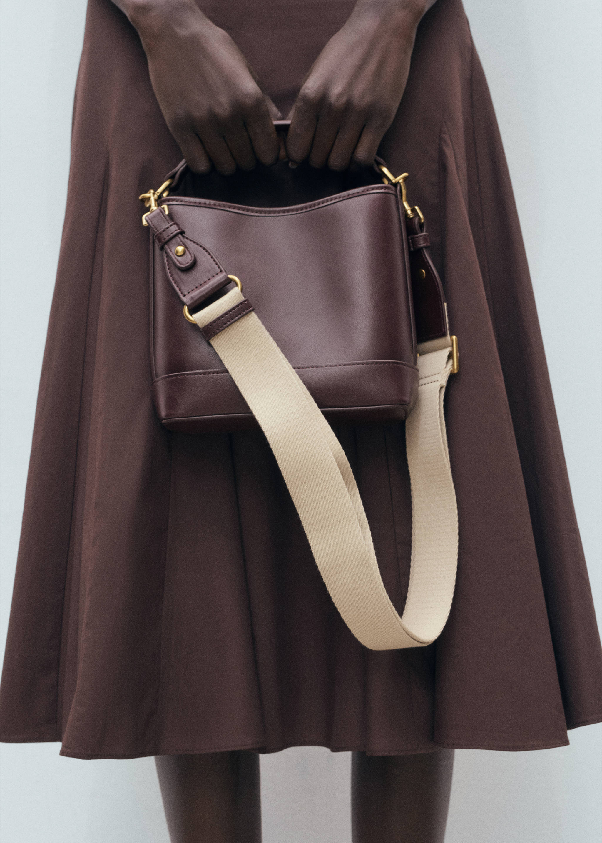 Small bucket bag - Details of the article 9