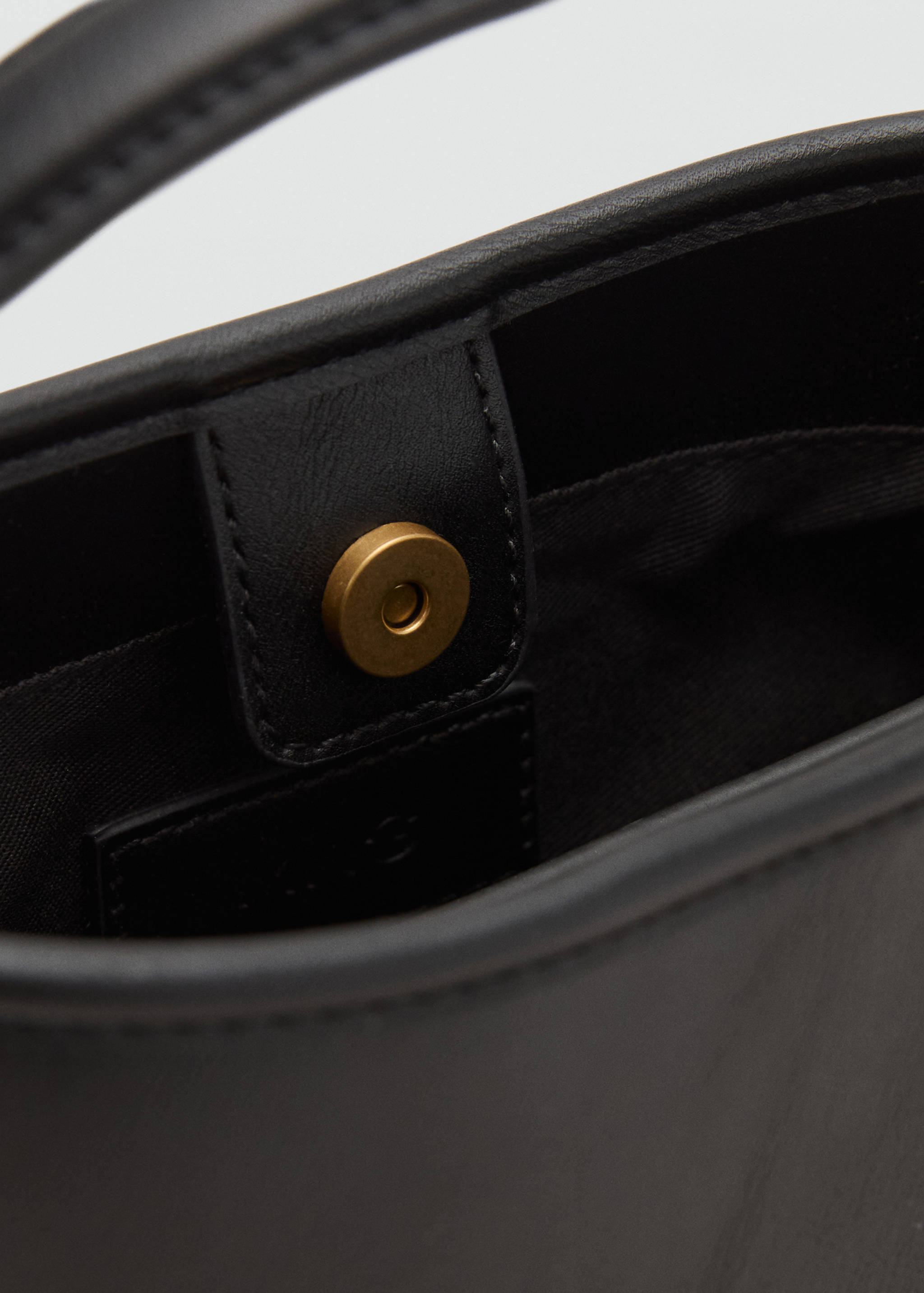 Small bucket bag - Details of the article 2