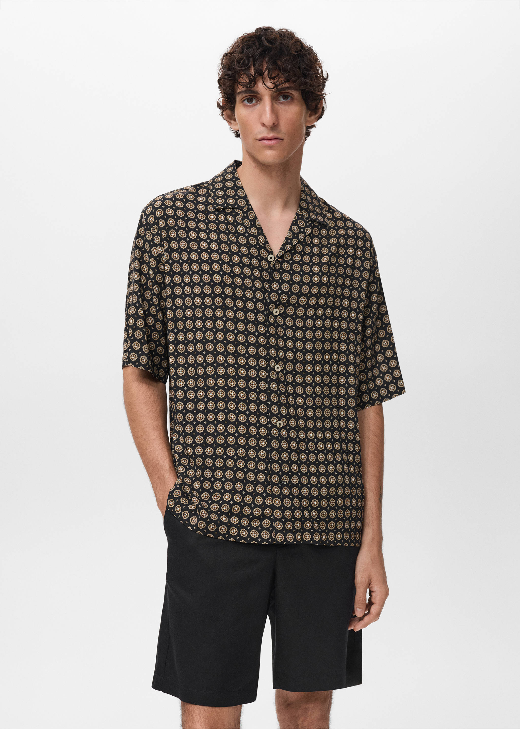 Chemise regular-fit fluide imprimée - Plan moyen, Noir. Ref: 17042929-00.