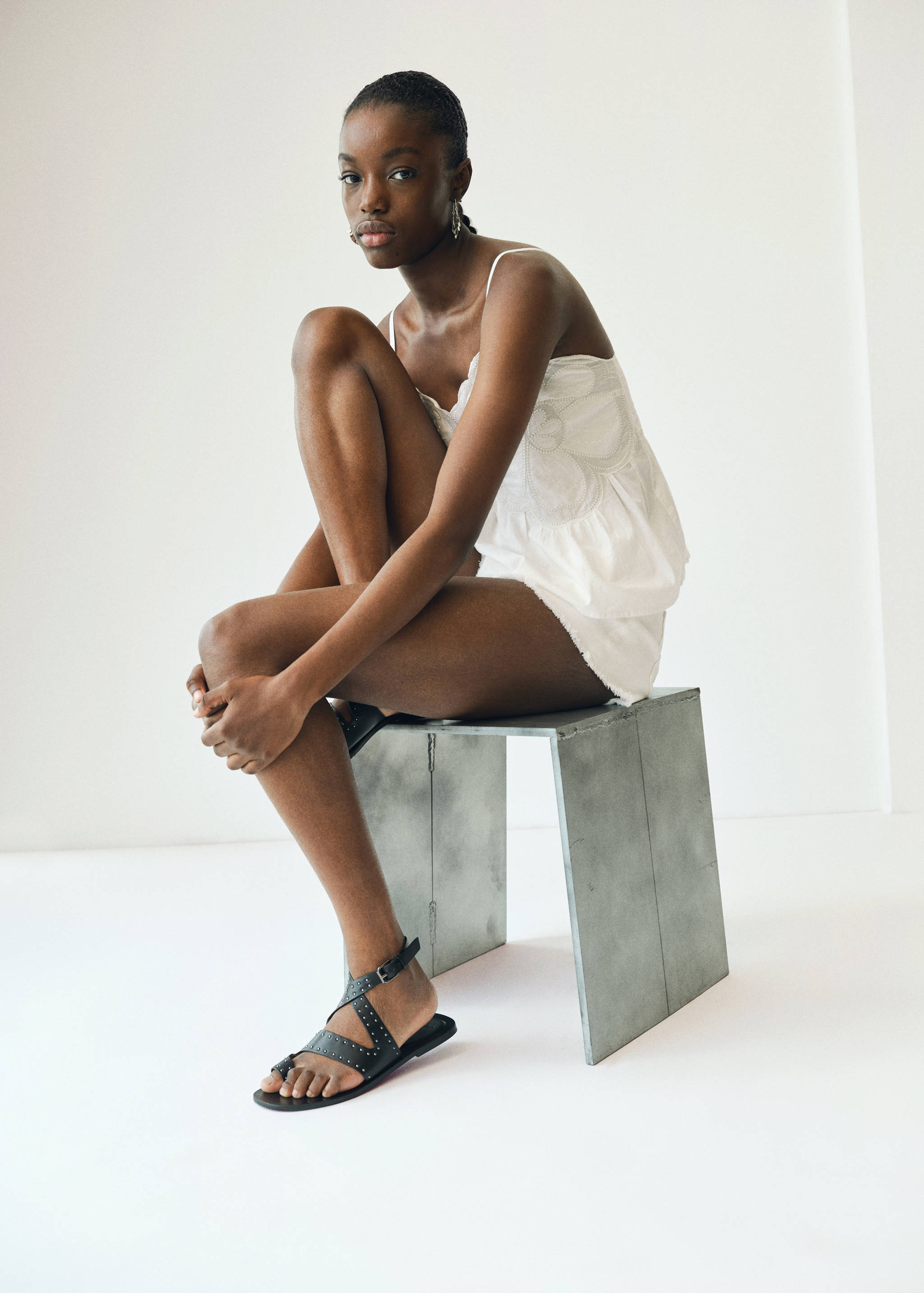 Embroidered flower top - Details of the article 2