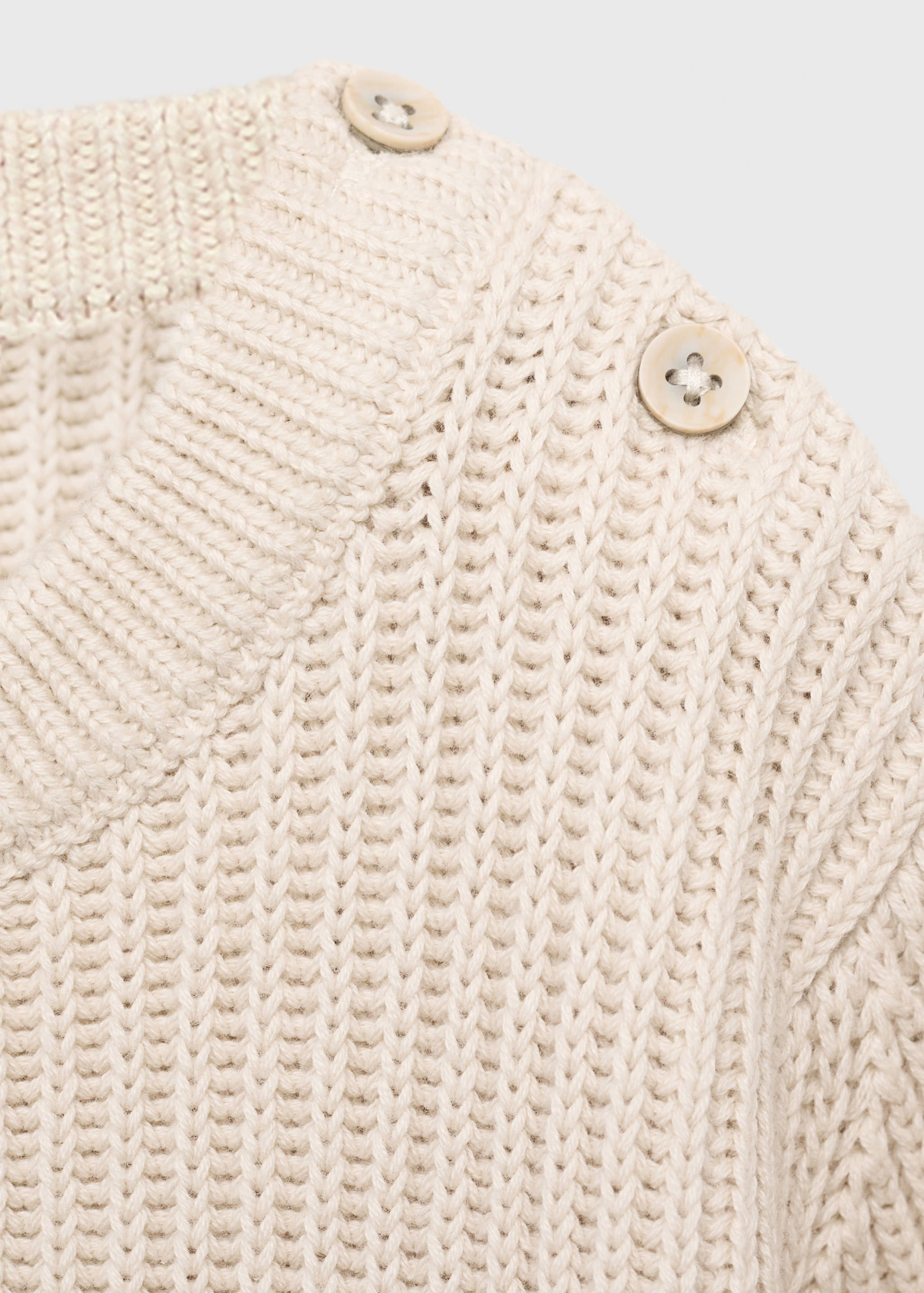 Buttons detail knit sweater - Details of the article 8