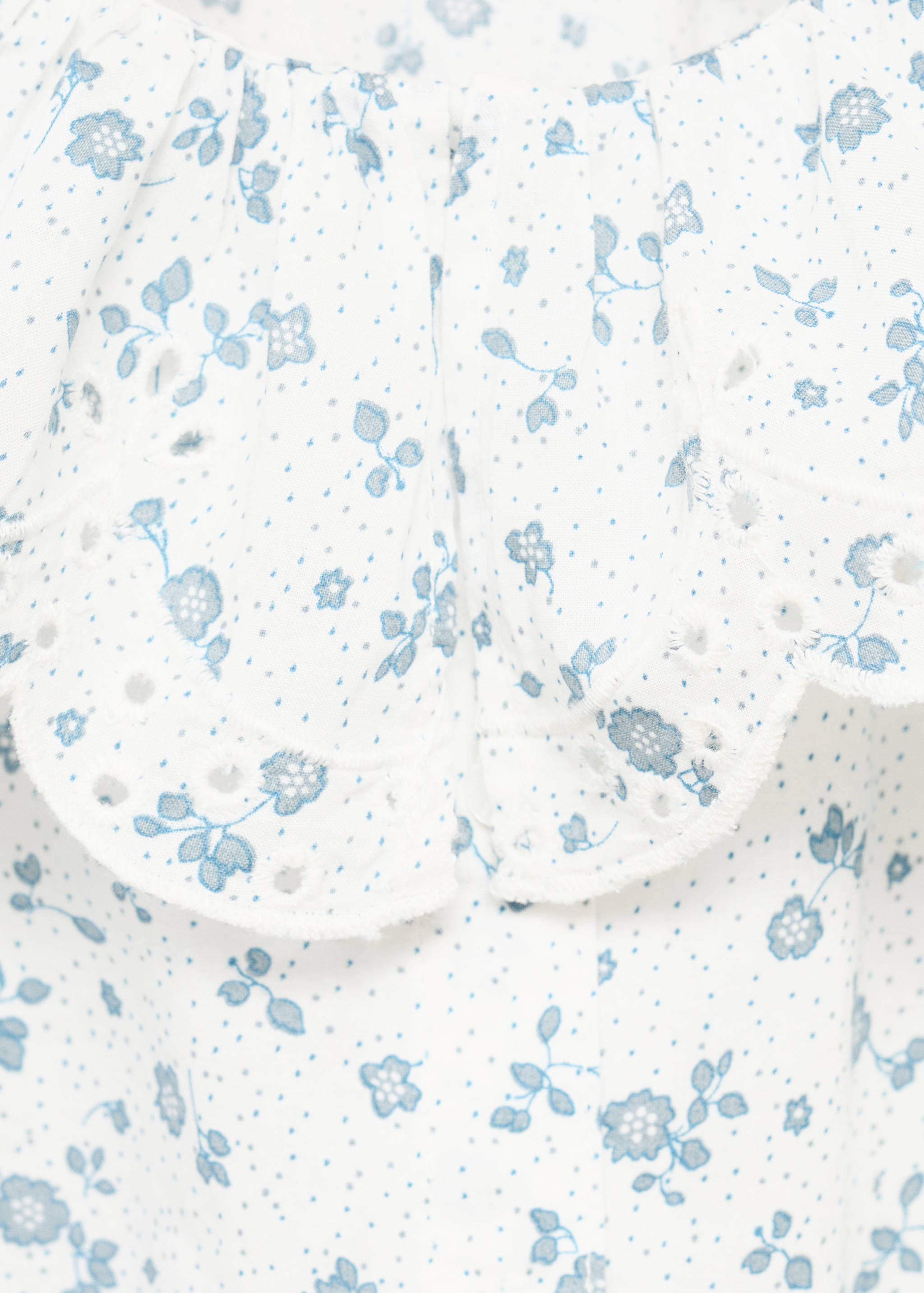 Embroidered babydoll-collar blouse - Details of the article 8