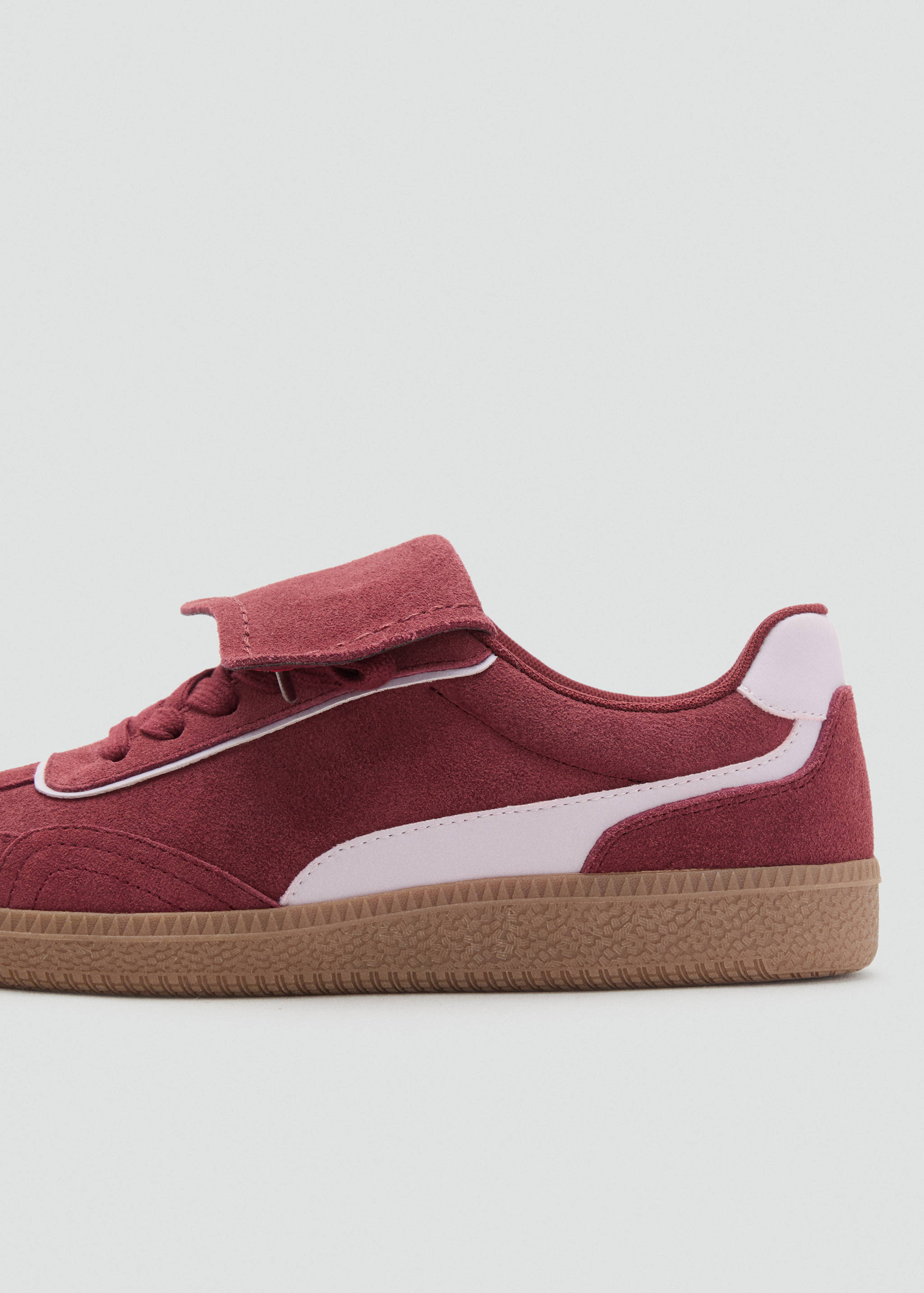 Кроссовки из комбинации кожи и спилка - Деталь изделия 1