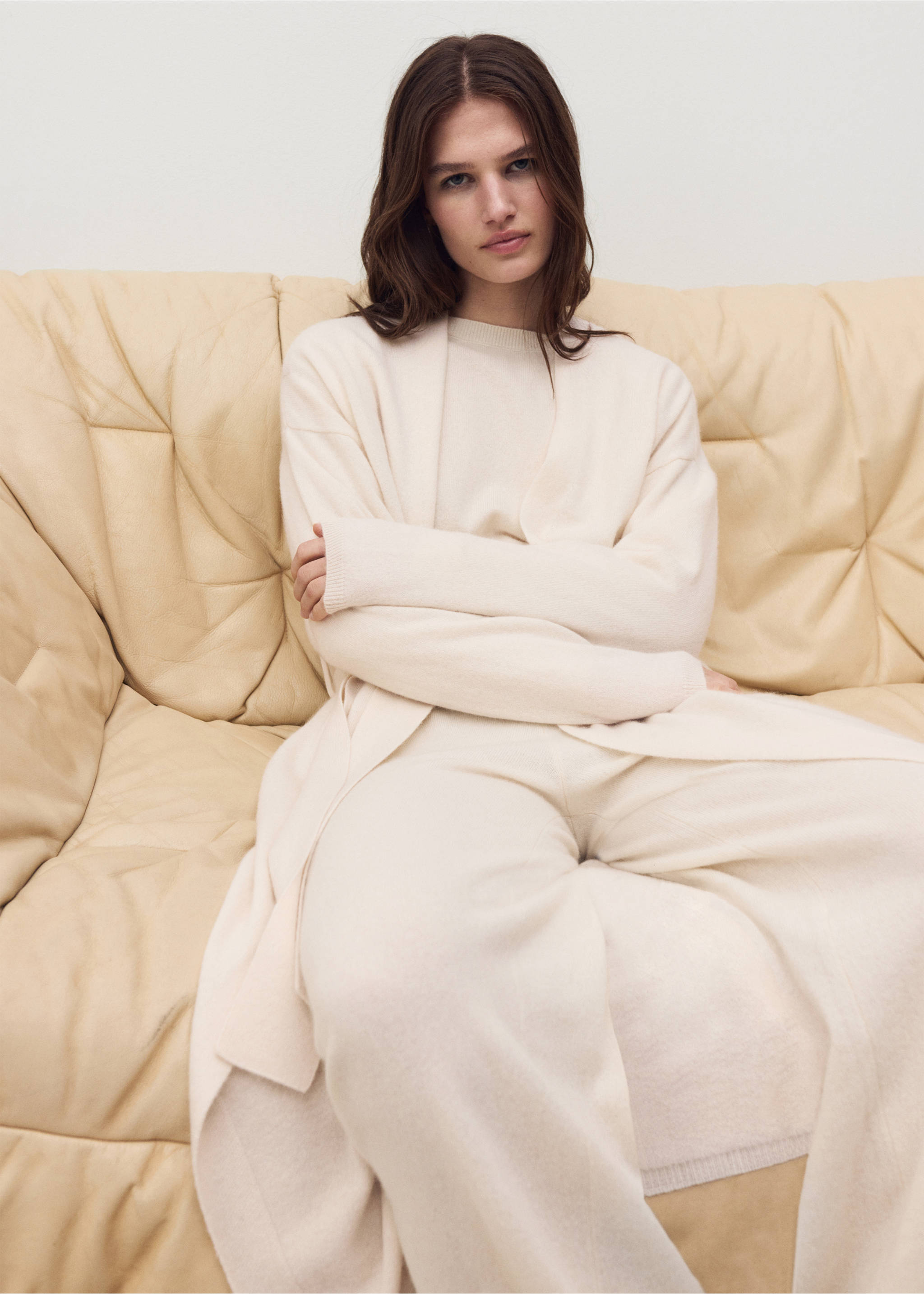 Cardigan 100 % cachemire coupe longue - Détail de l'article 1, Blanc cassé. Ref: 17043304-00.