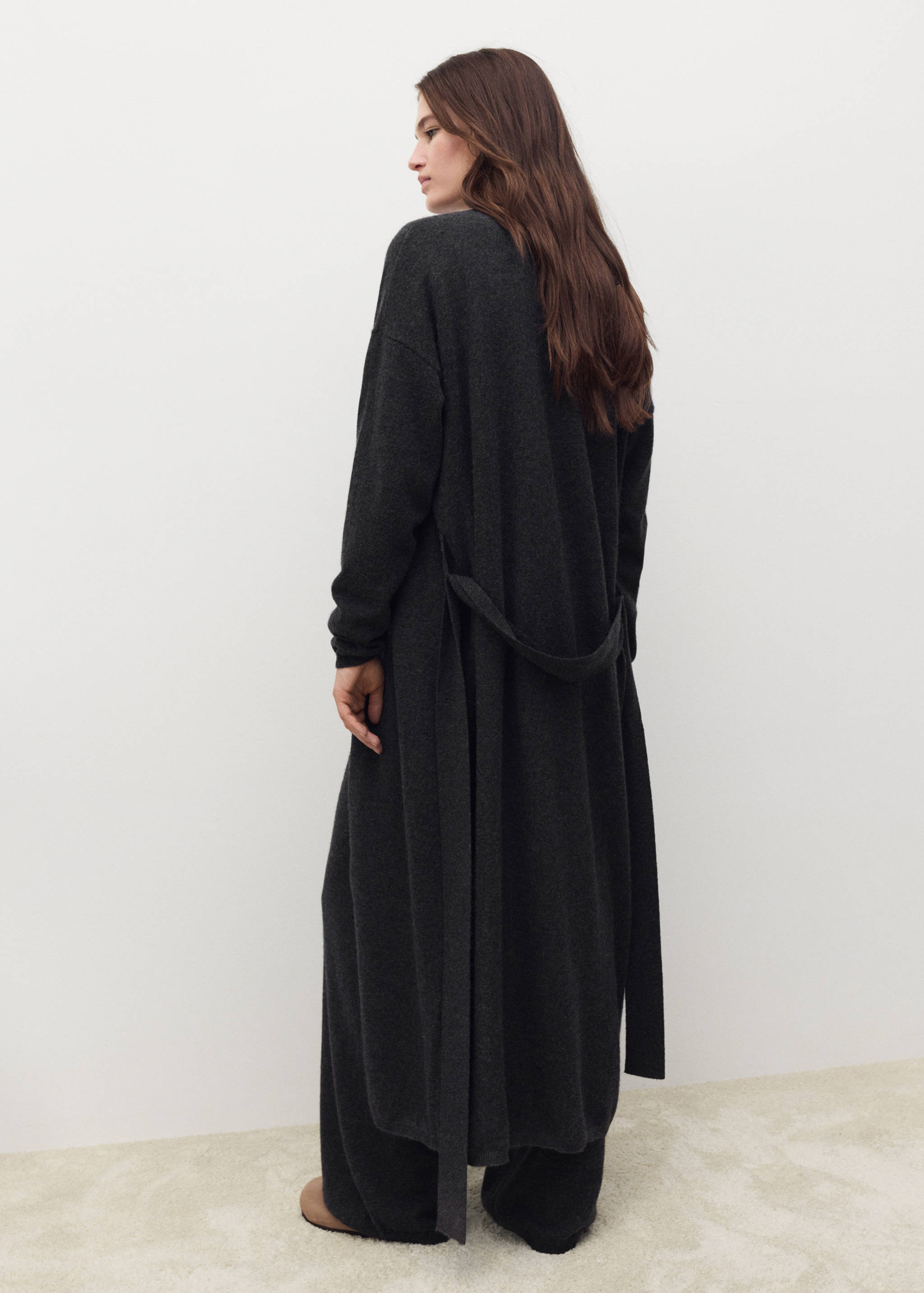 100% cashmere long cardigan with design - Reverse of the article