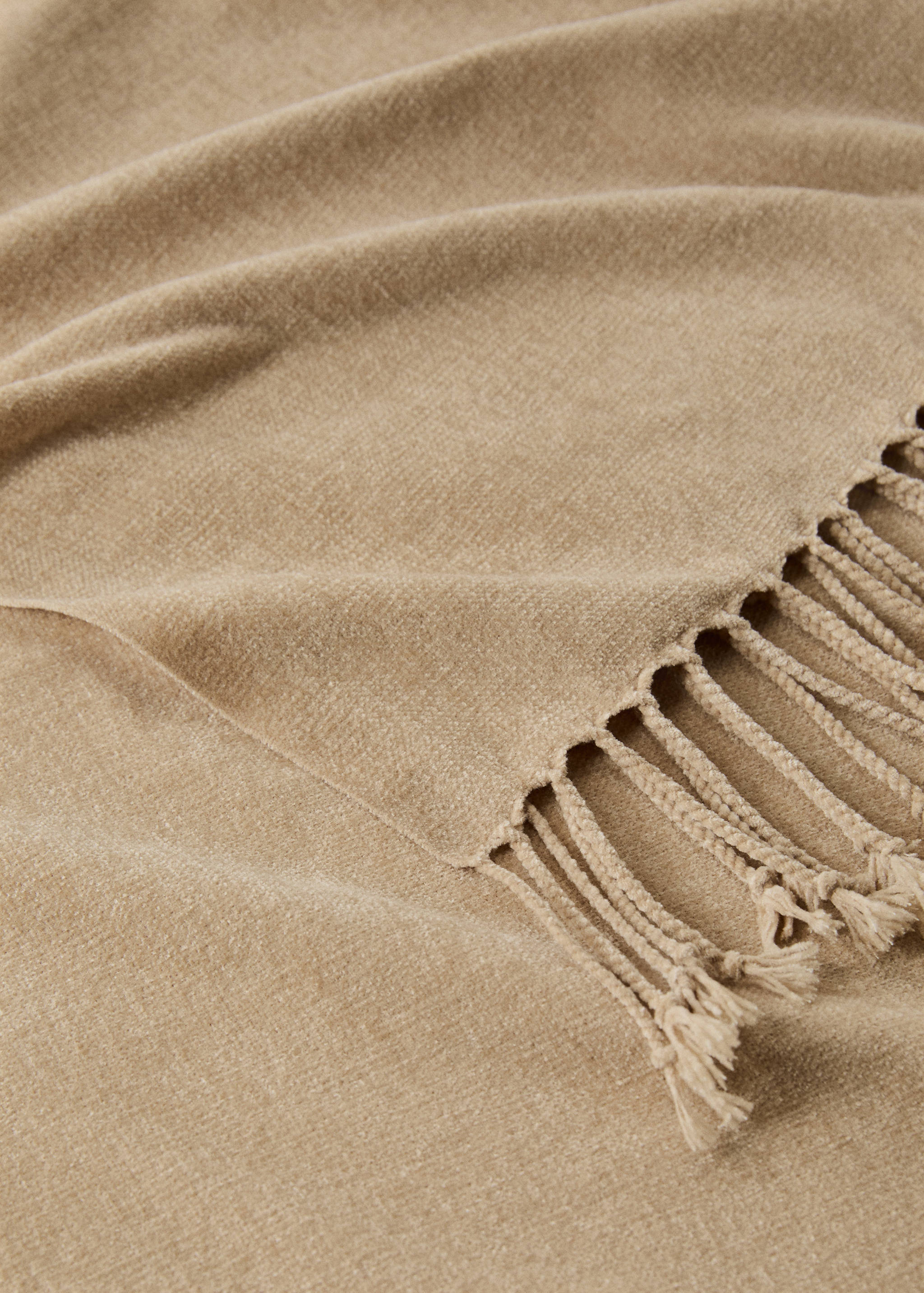 Chenille blanket with fringes - Details of the article 1