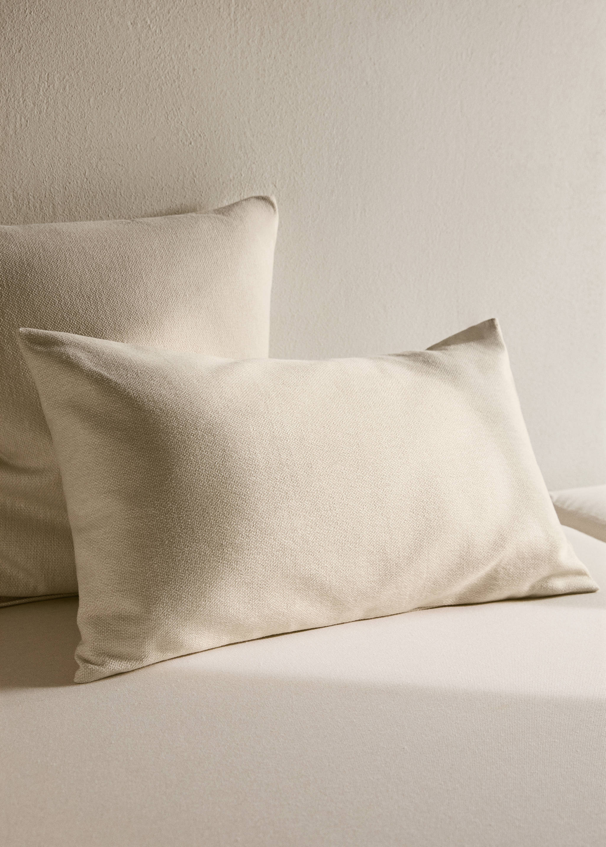 Cushion cover with structure, 30x50 cm - General plane