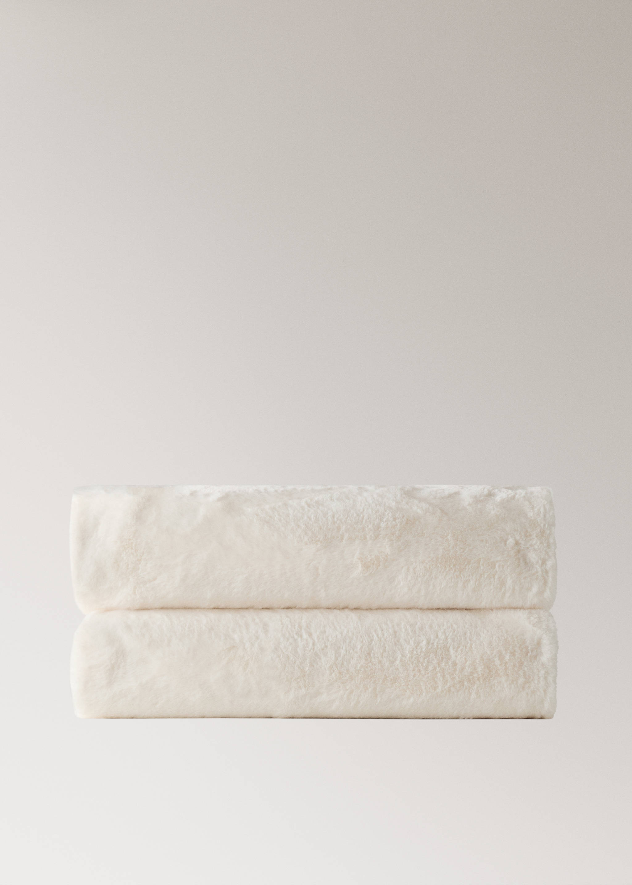 Large double-faced faux-fur blanket - Article without model