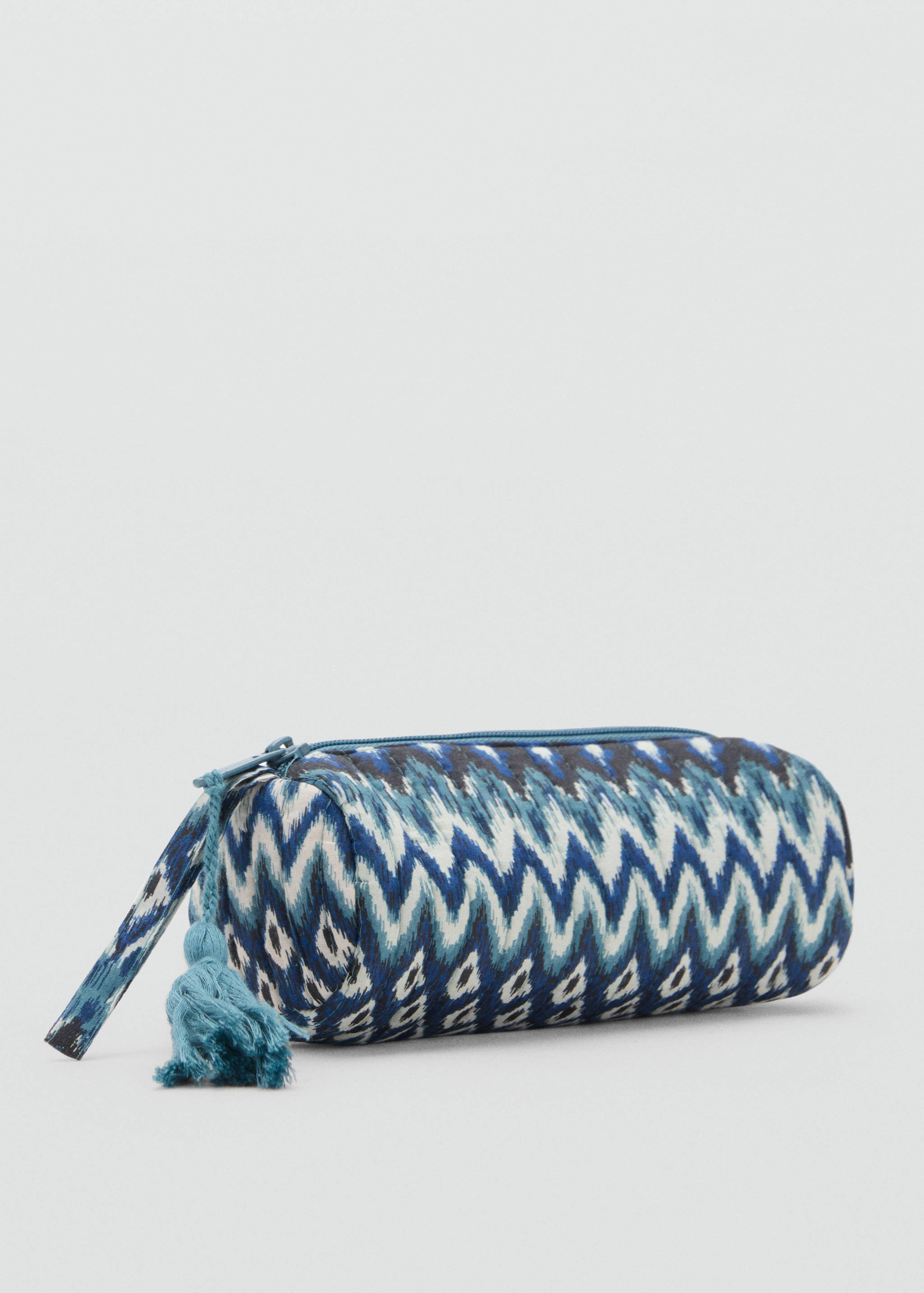 Estuche estampado étnico - Plano medio