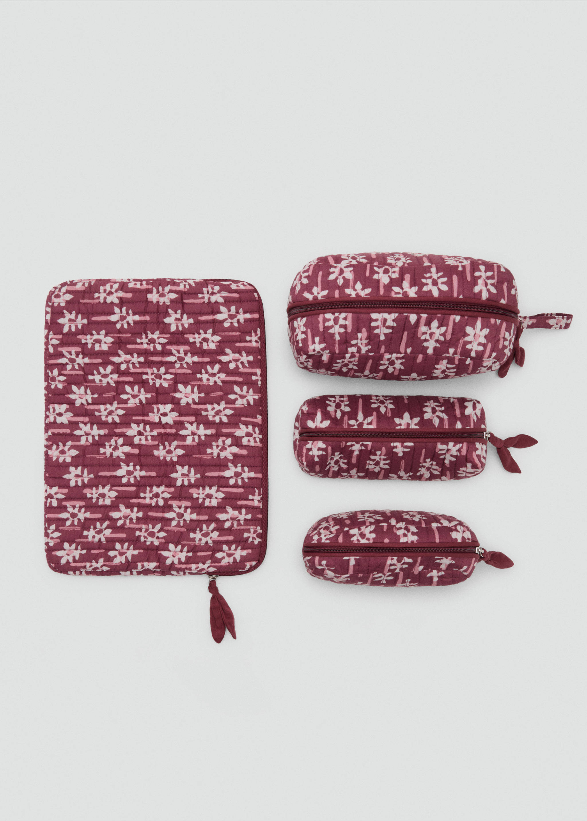 Funda portátil estampada - Detalle del artículo 2, Granate. Ref: 17043318-00.