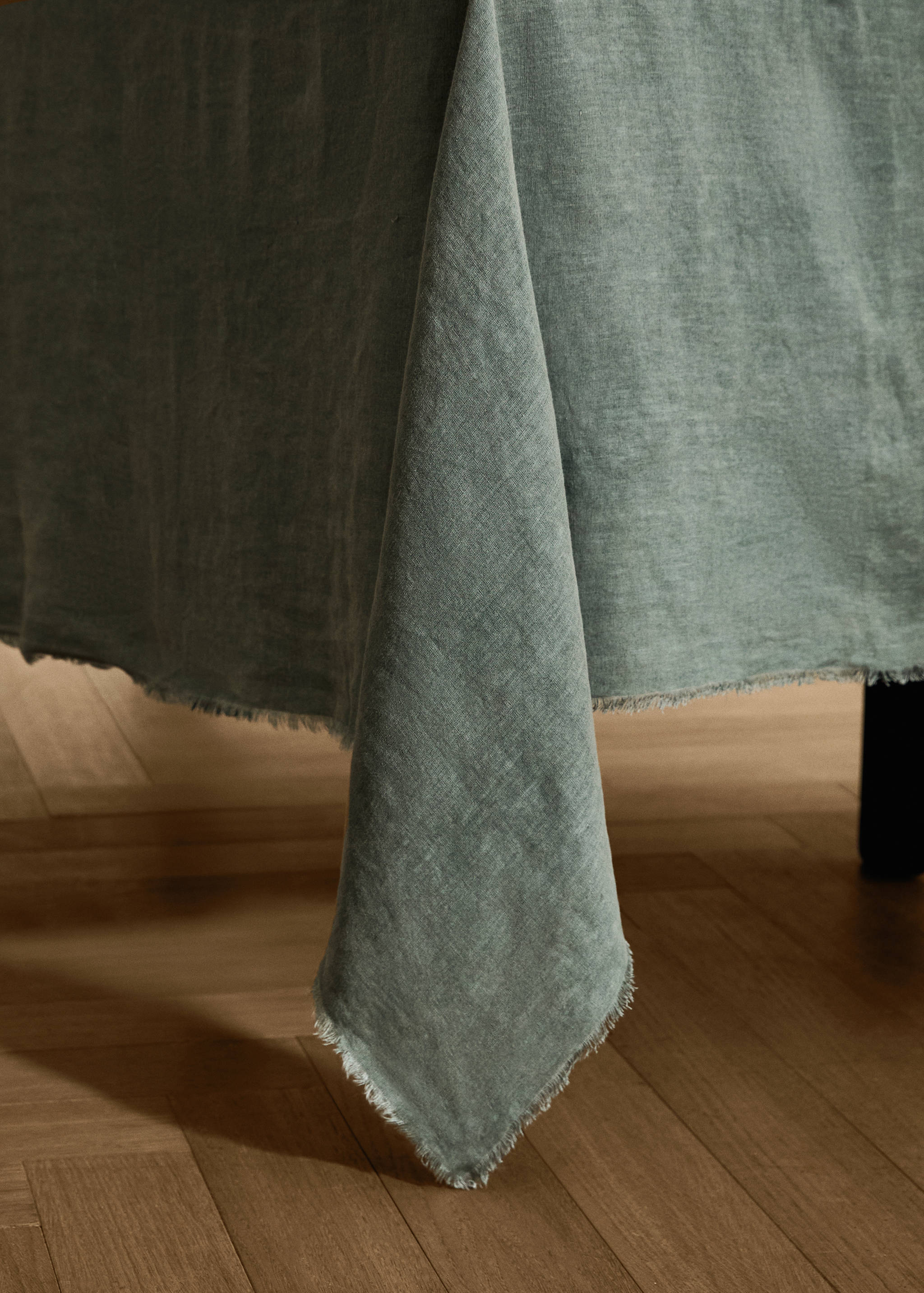 Mantel lino terminación deshilachado 6 a 8 comensales - Detalle del artículo 8