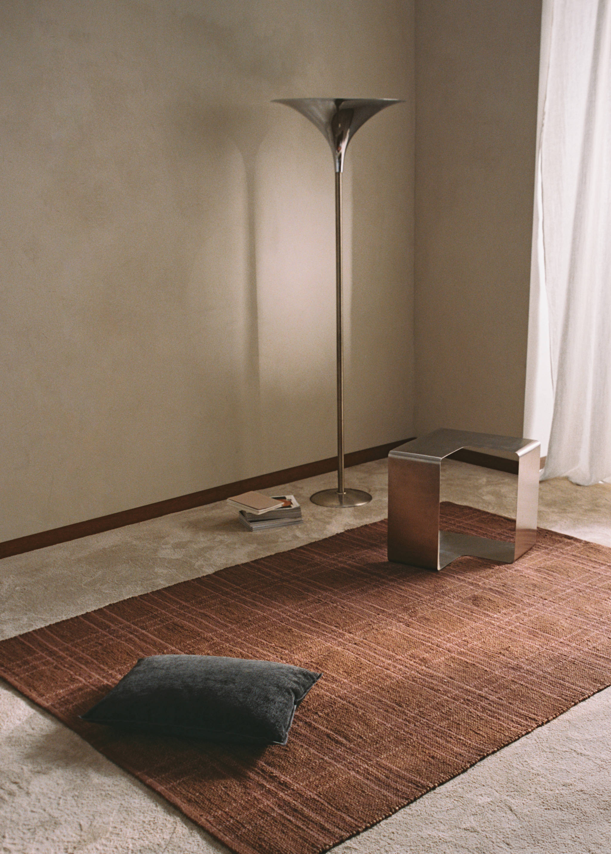 Overdyed check jute rug - Details of the article 5