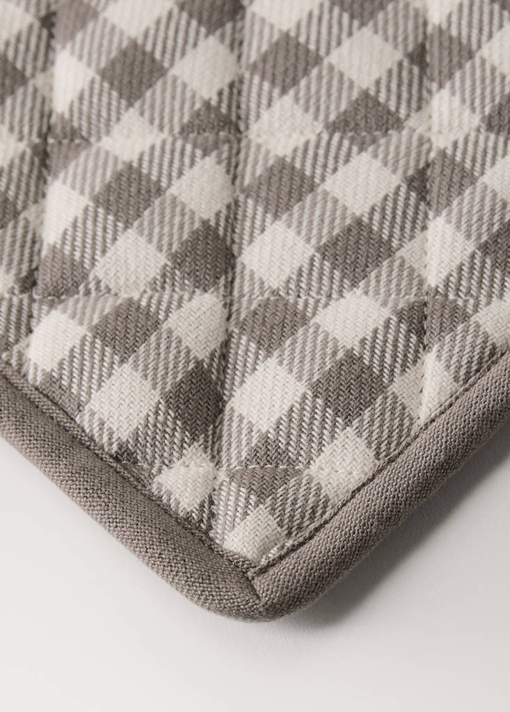 Gingham check cotton pot holder — Light/Pastel Brown