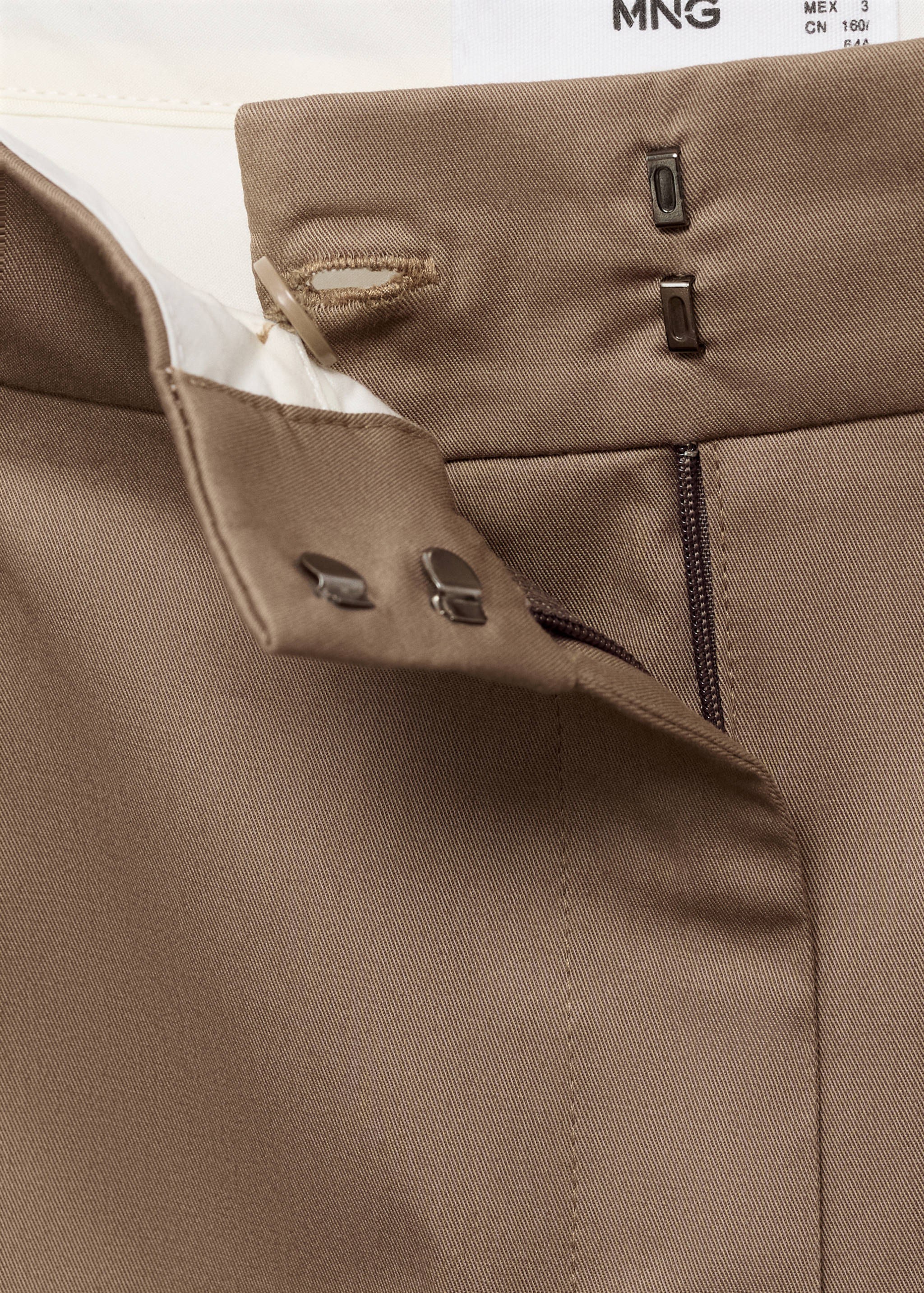 Straight cotton pants with pleats - Details of the article 0