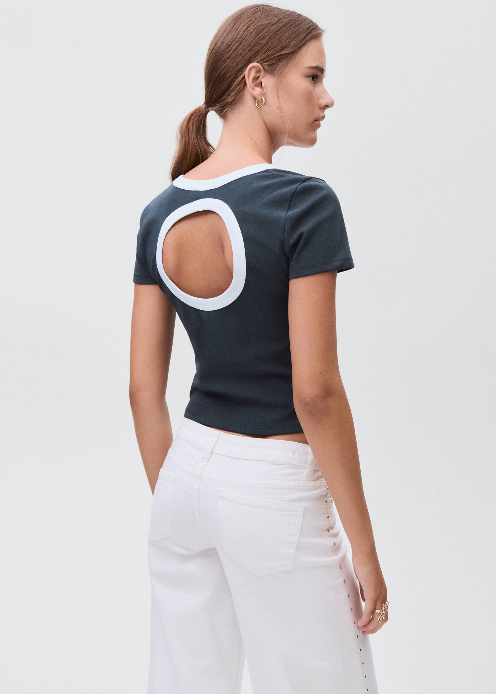 Contrasting collar cotton t-shirt - Reverse of the article