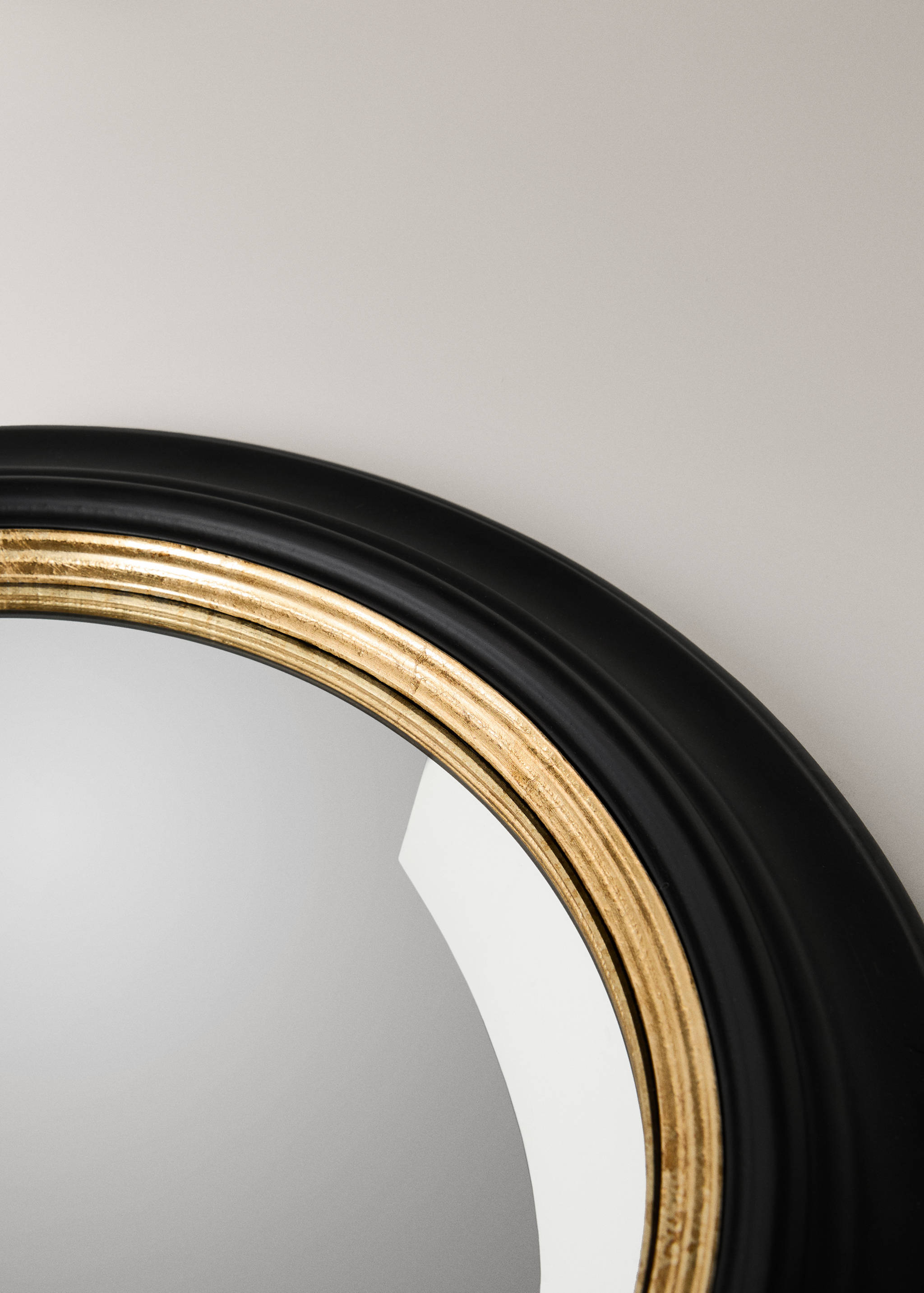 Small convex mirror - Details of the article 3