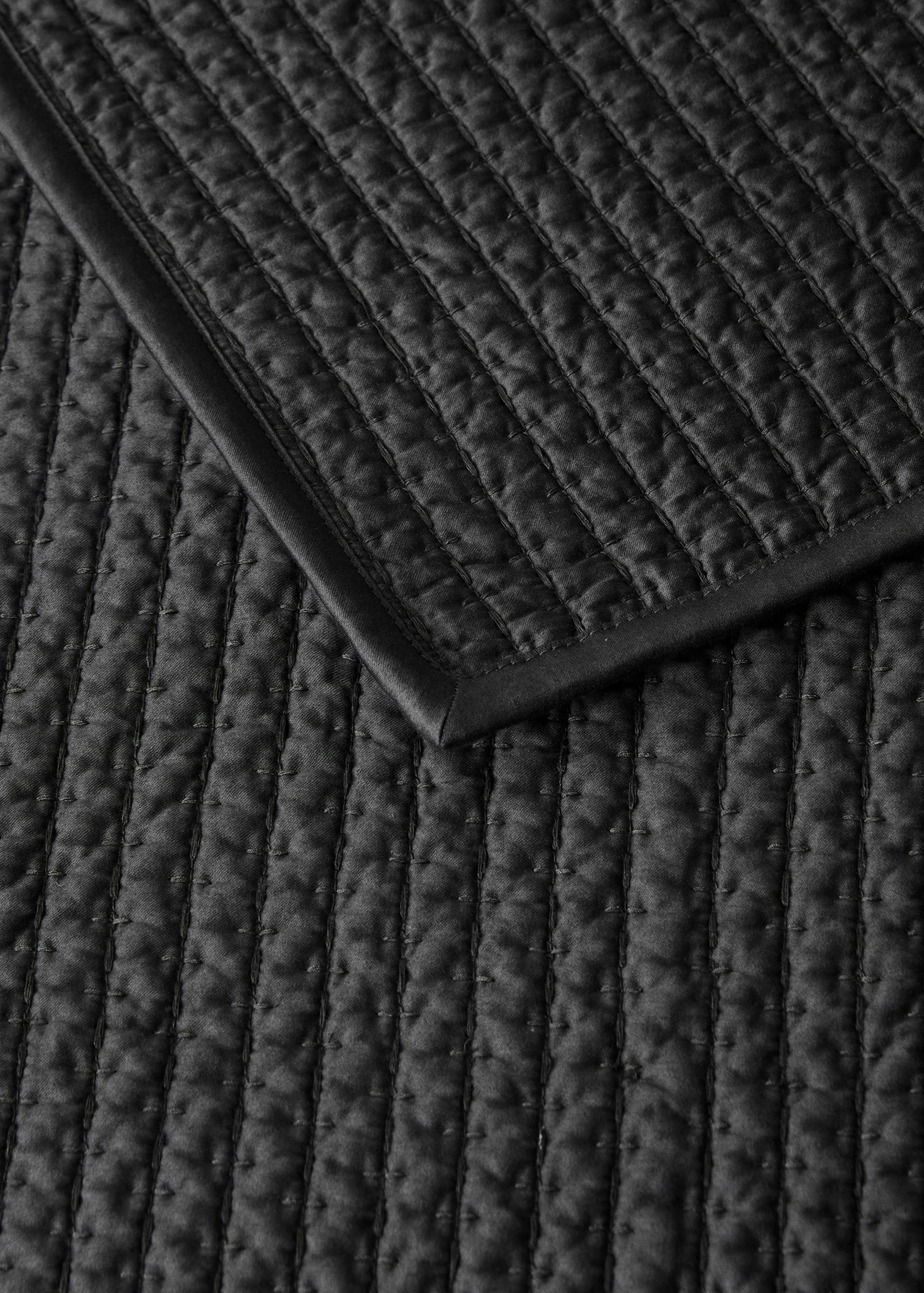 Satin bedspread for 130/150 cm bed - Details of the article 1