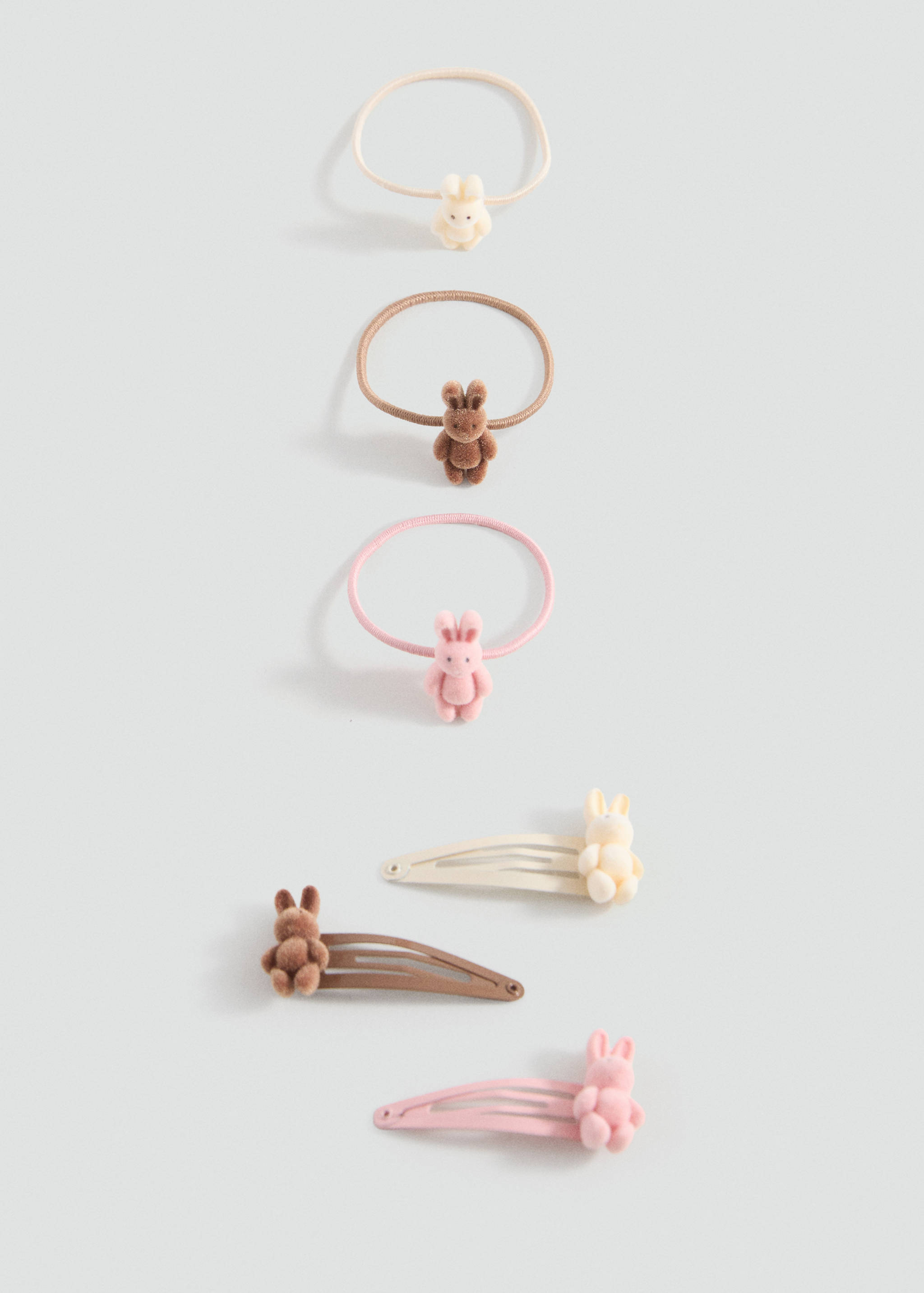 Pack of rubber bands and clips - Article without model