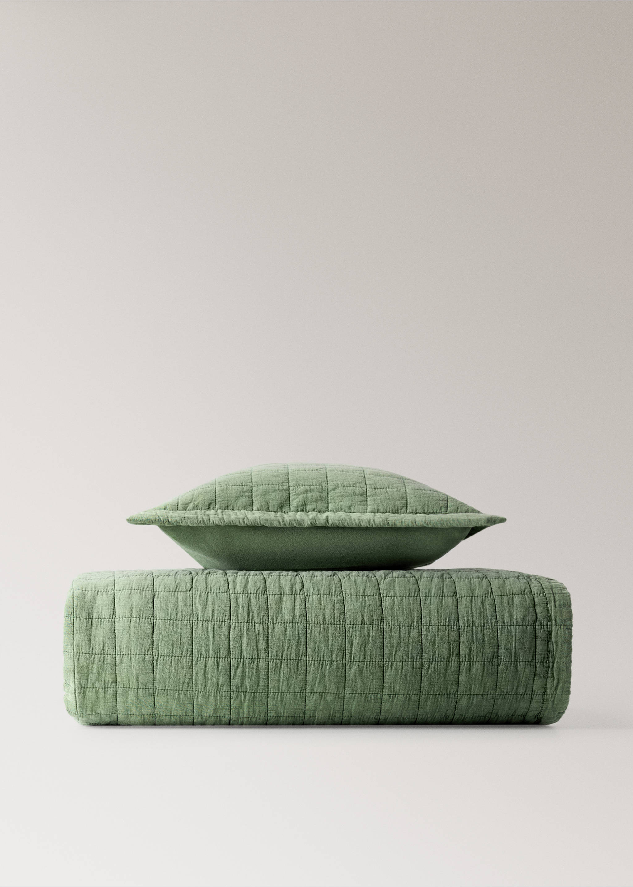 Washed cotton check bedspread for cot - Details of the article 3, Medium Green. Ref: 17043827-00.