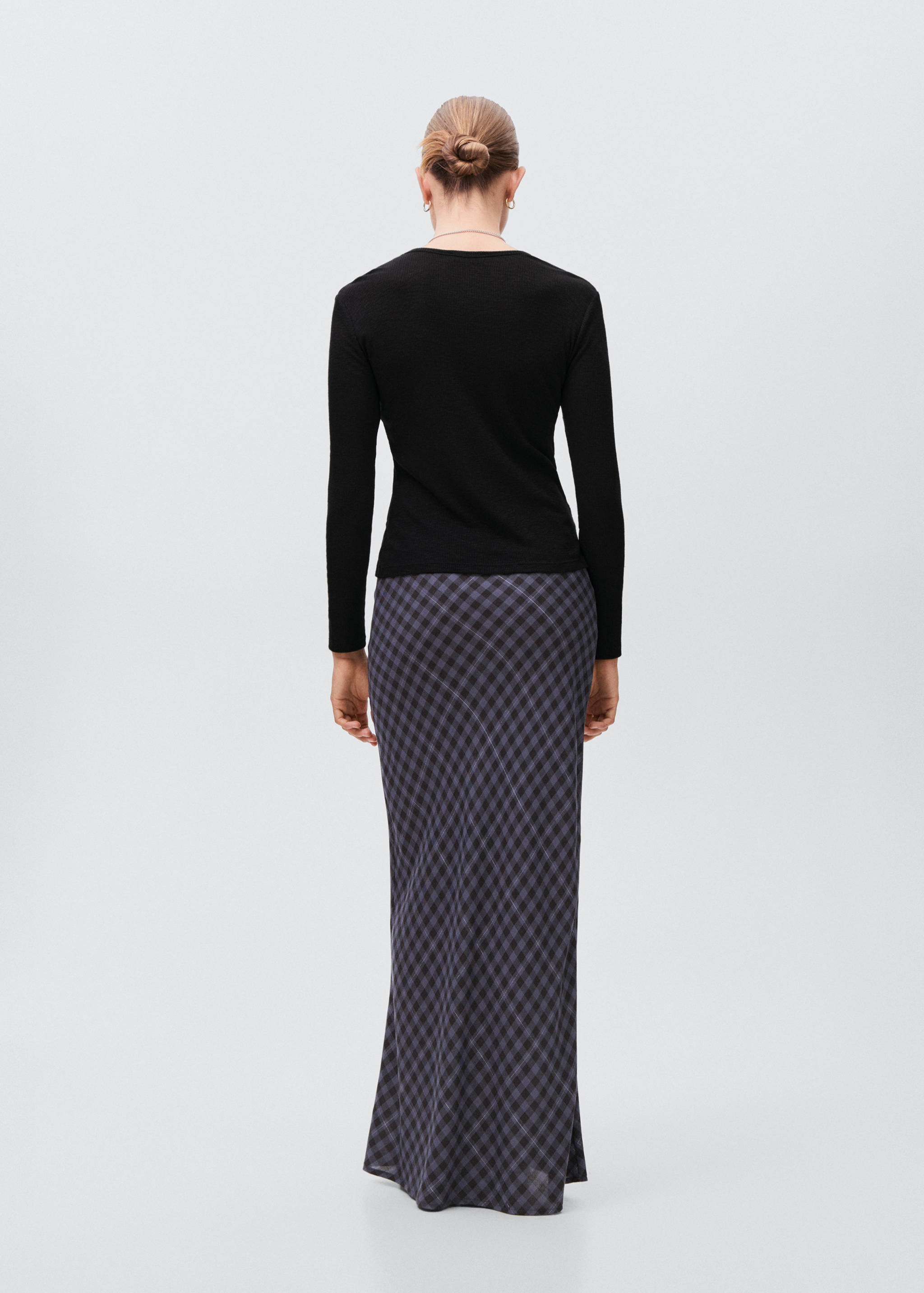 Лонгслив из трикотажа - Деталь изделия 1