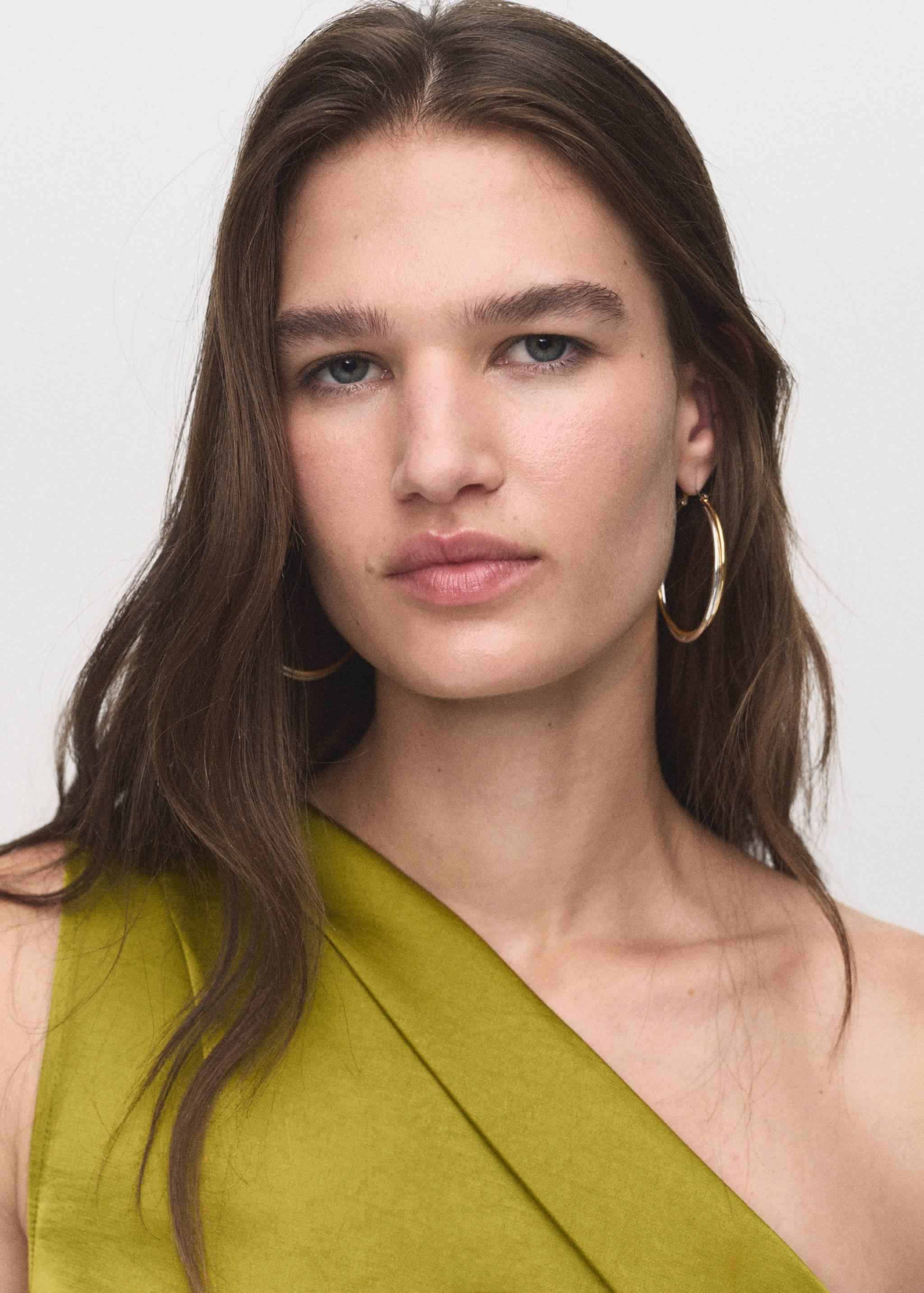 Robe asymétrique satinée avec fronce latérale - Détail de l'article 1