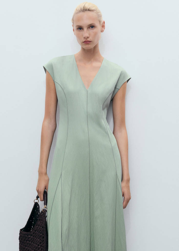 V-neck dress with stitching — Green