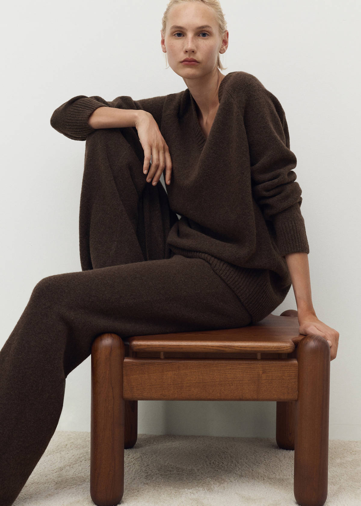 Straight knitted trousers — Chocolate
