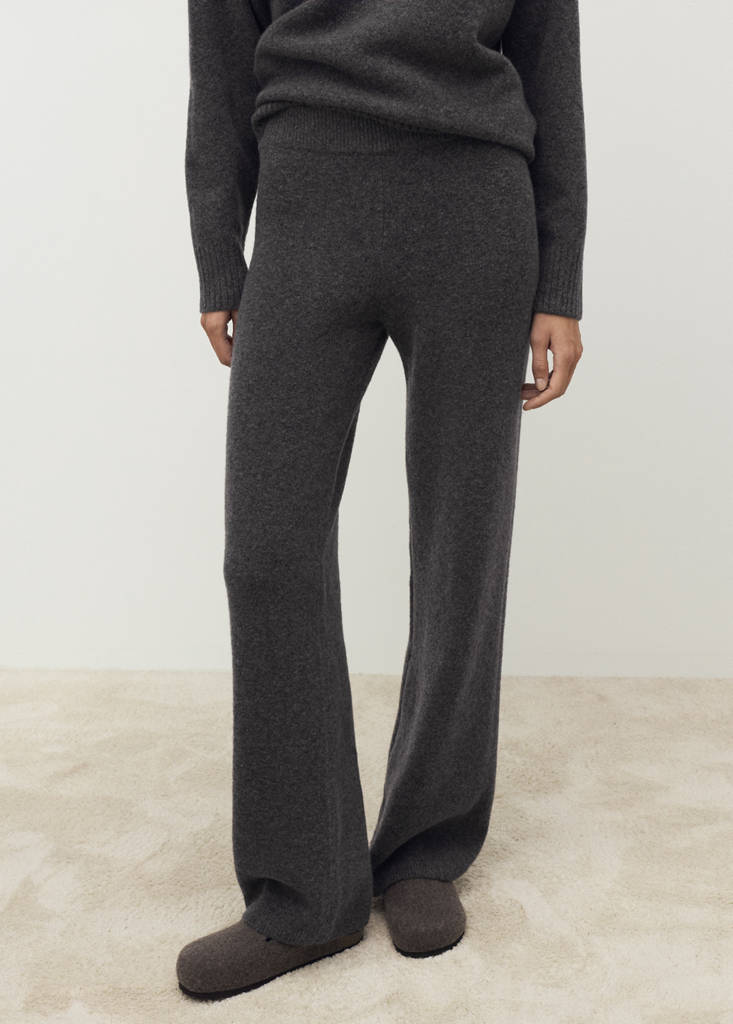 Long knitted trousers — Charcoal