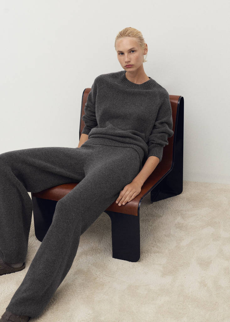 Long knitted trousers — Charcoal