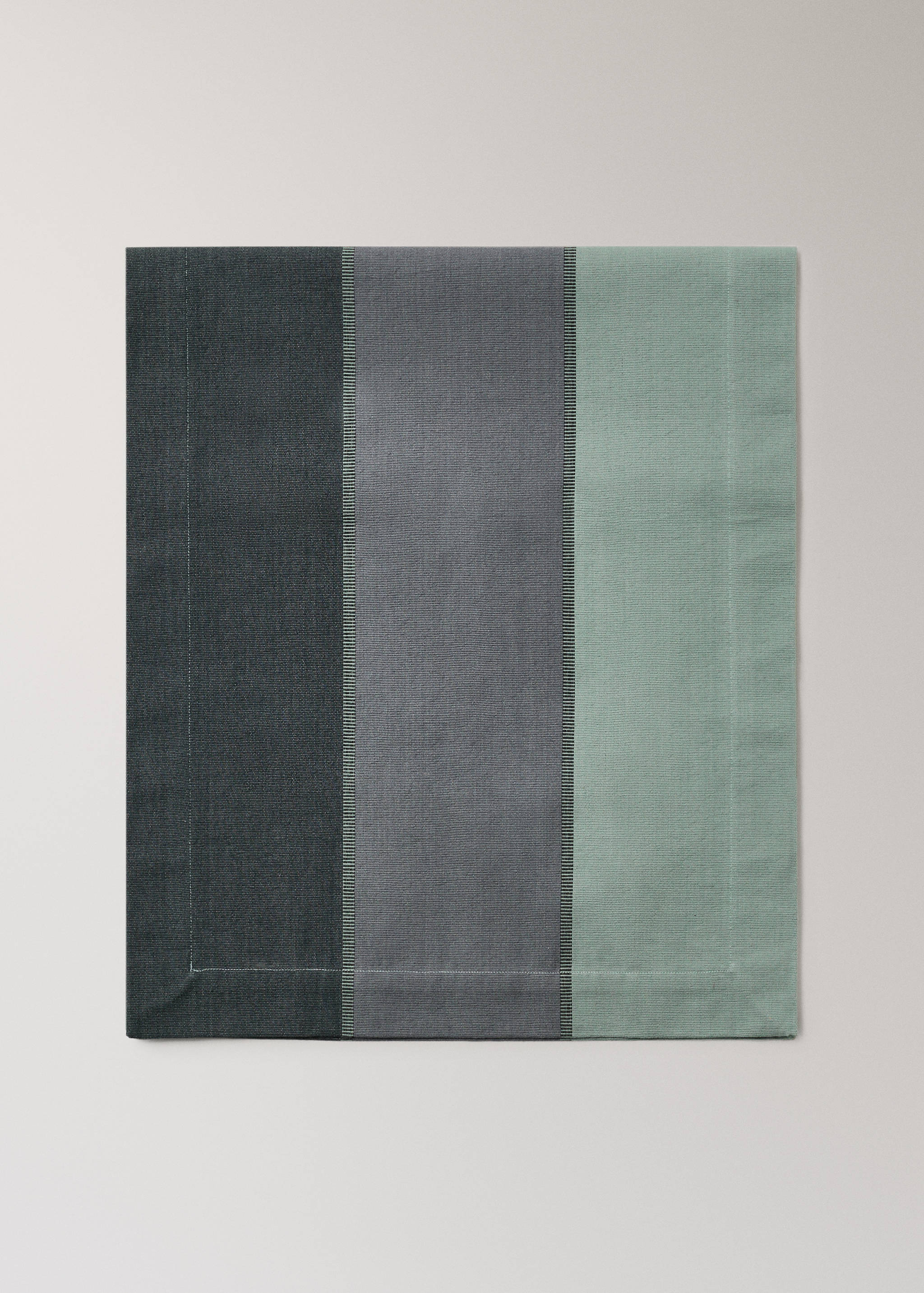 Cotton striped table runner in various colours - Article without model
