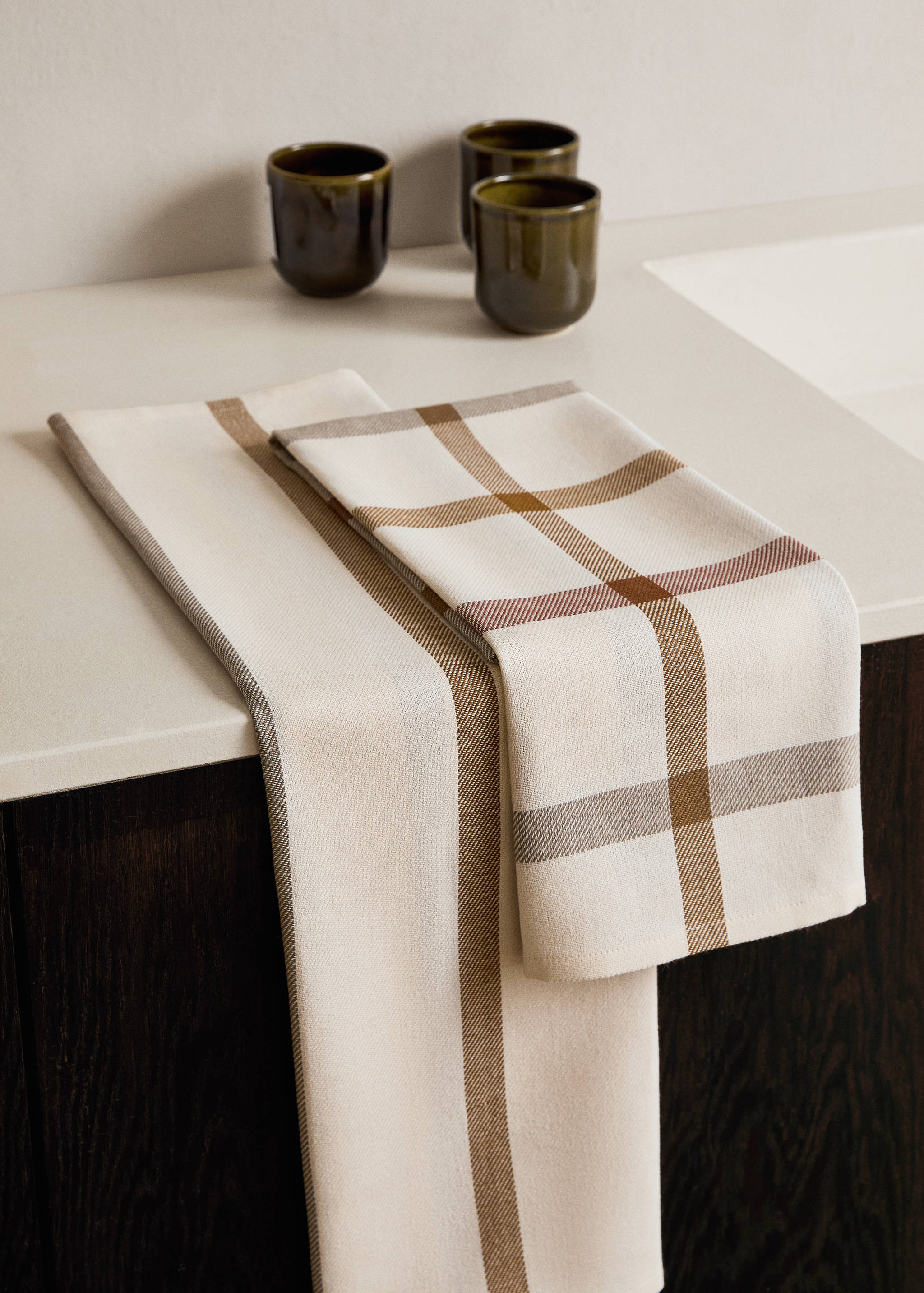Striped kitchen towels - General plane